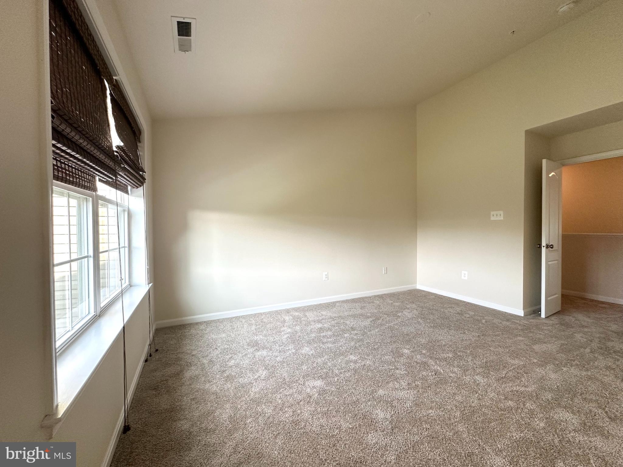 CARRIAGE HILL - Residential Lease