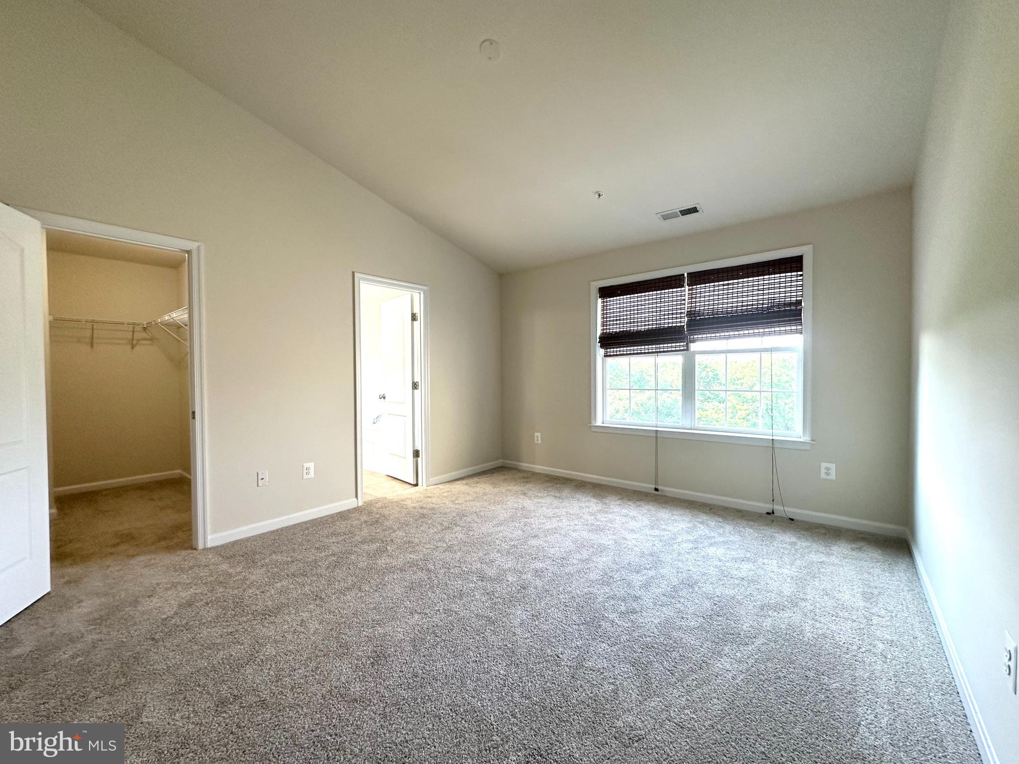 CARRIAGE HILL - Residential Lease