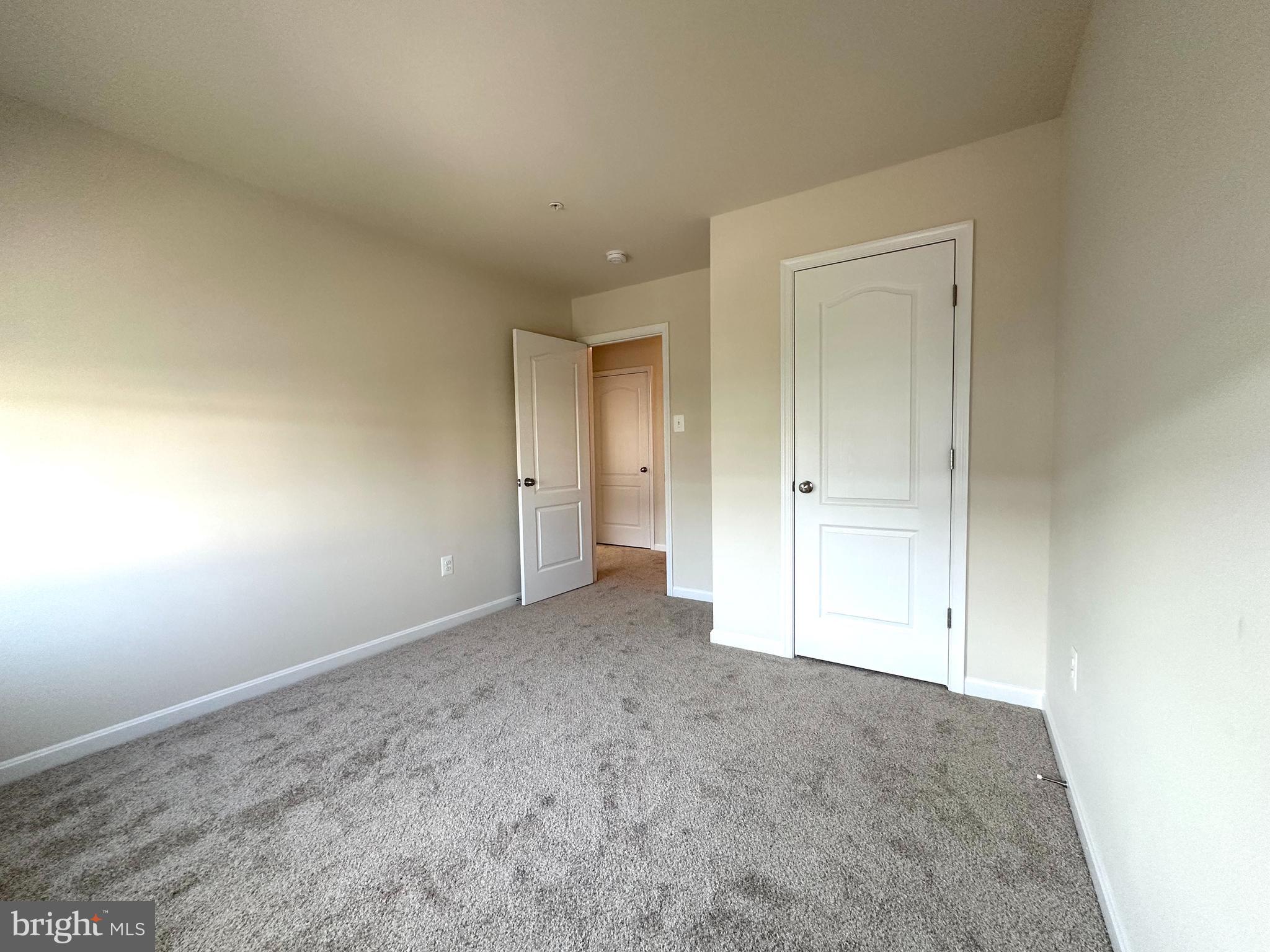 CARRIAGE HILL - Residential Lease