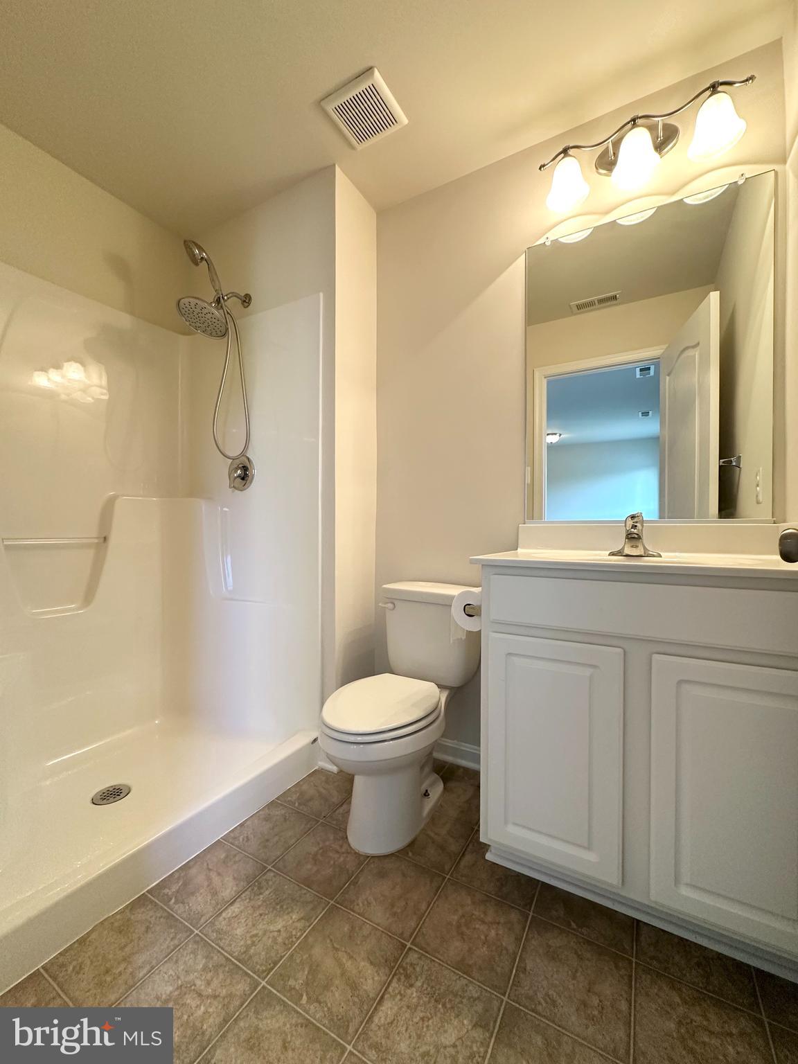 CARRIAGE HILL - Residential Lease