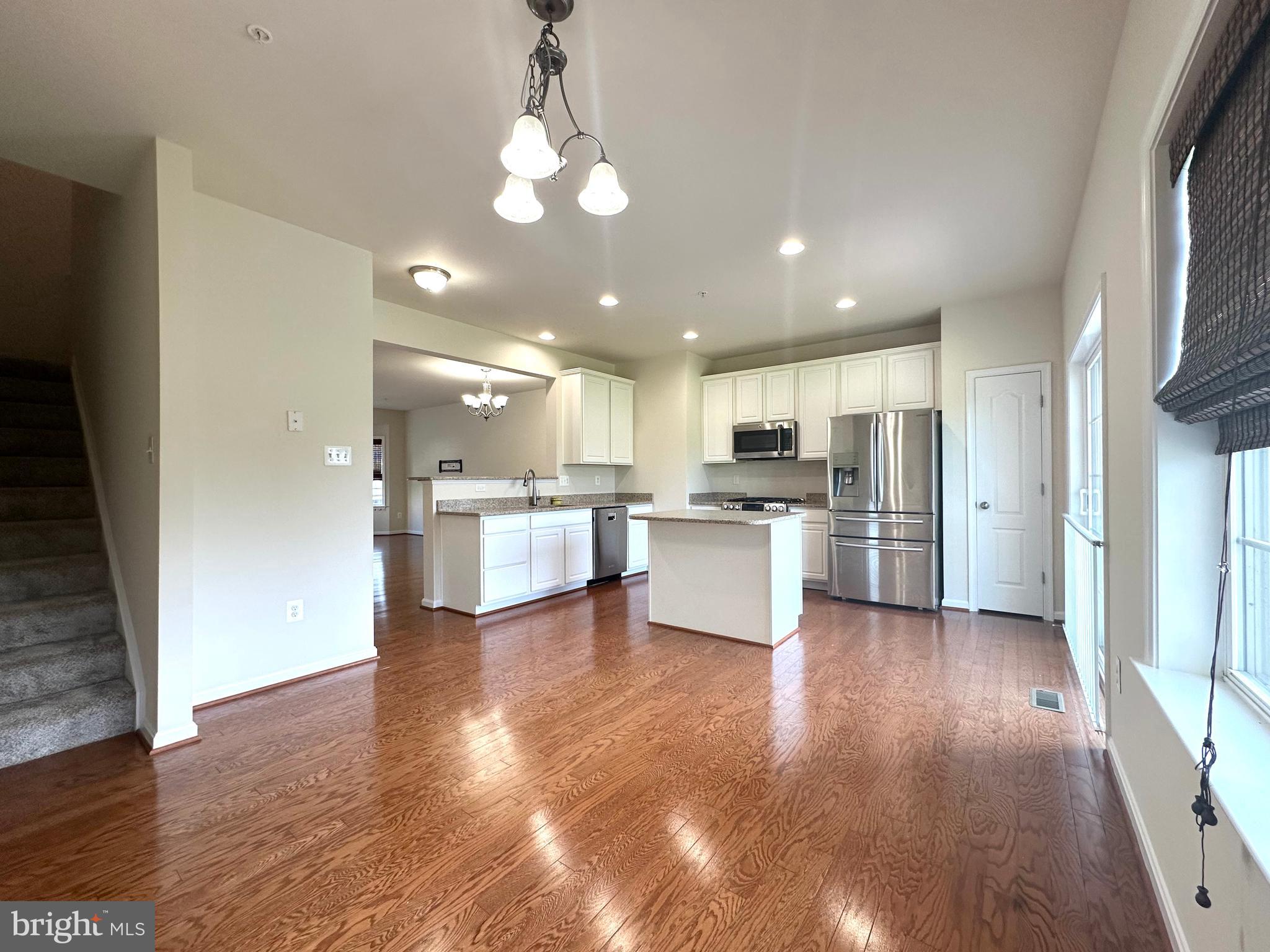 CARRIAGE HILL - Residential Lease