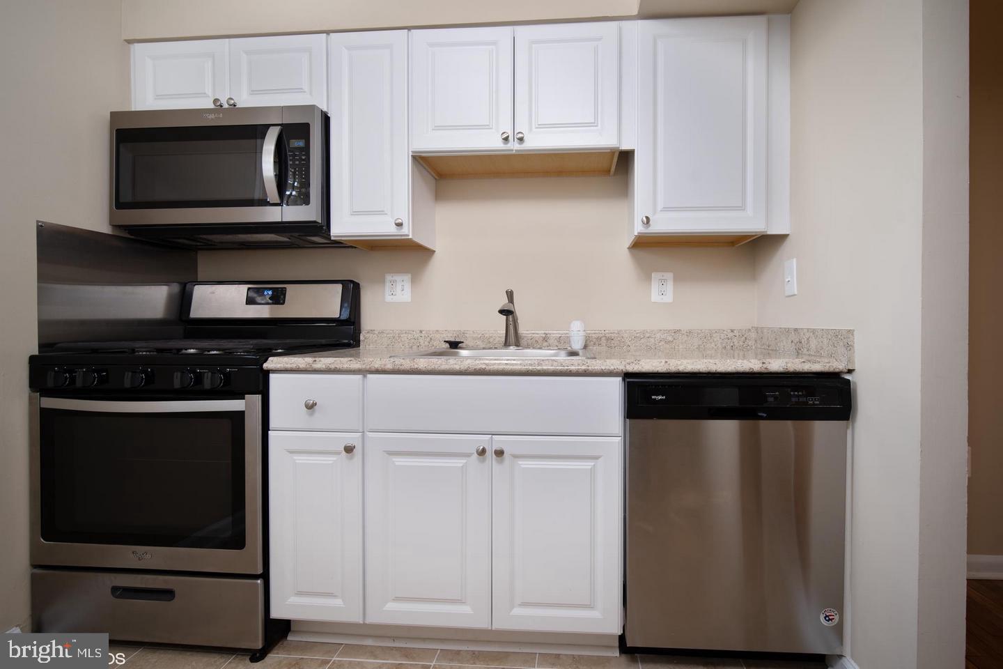 SIERRA LANDING CODM - Residential Lease