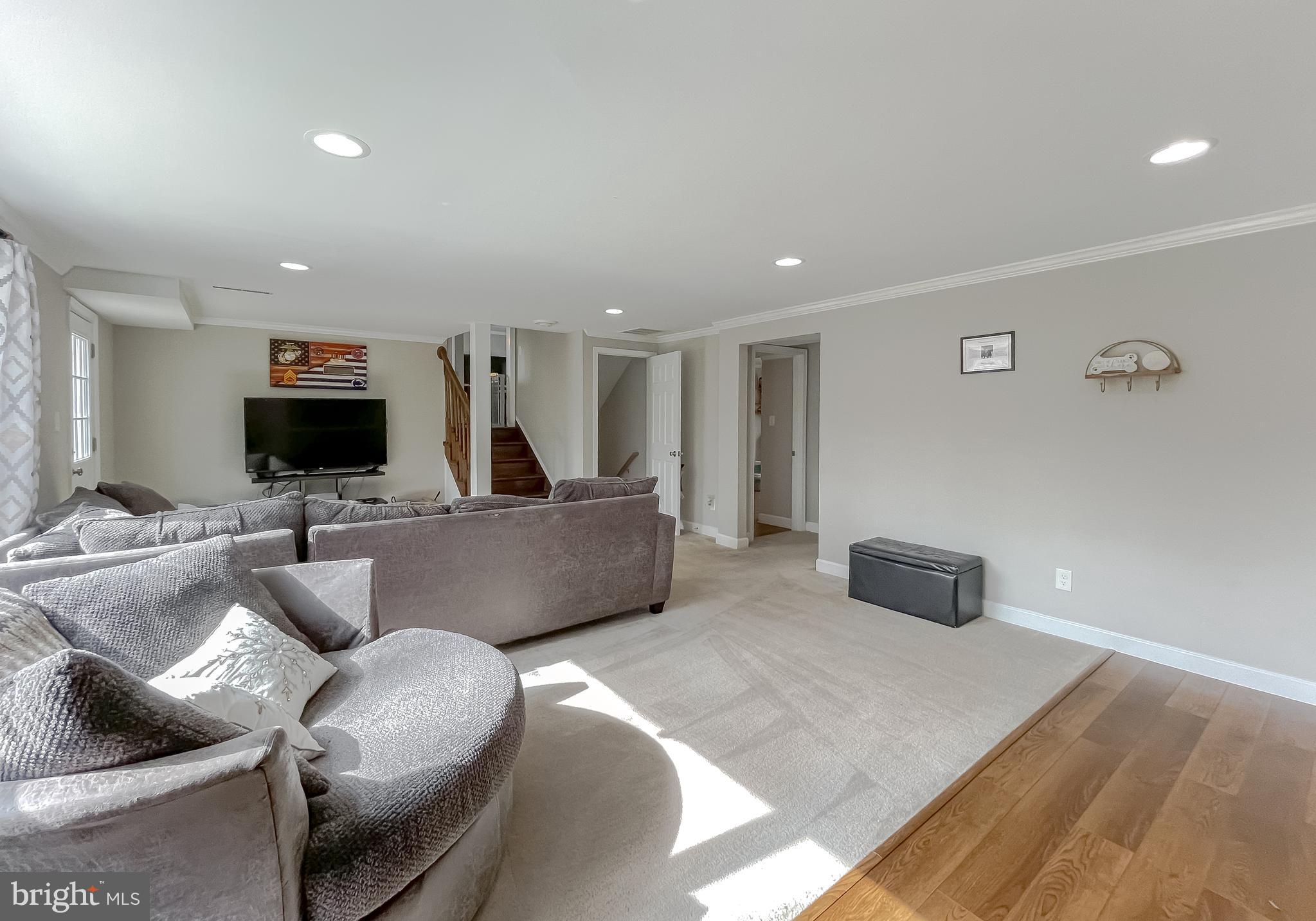 ESPERANZA FARMS - Residential