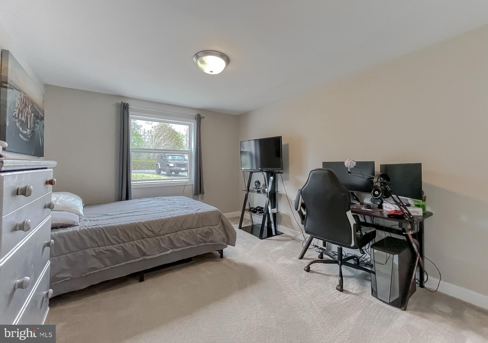 ESPERANZA FARMS - Residential