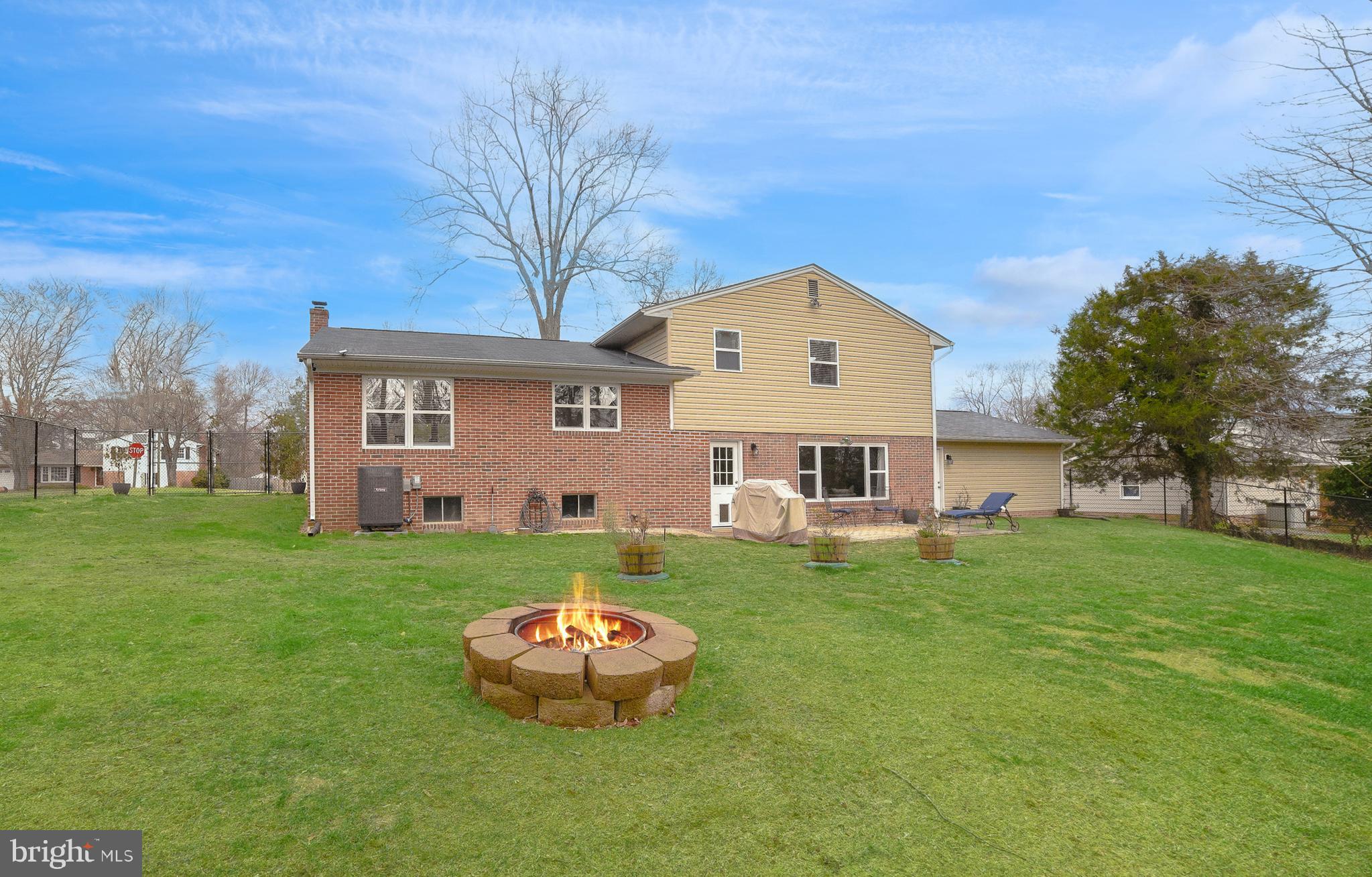 ESPERANZA FARMS - Residential