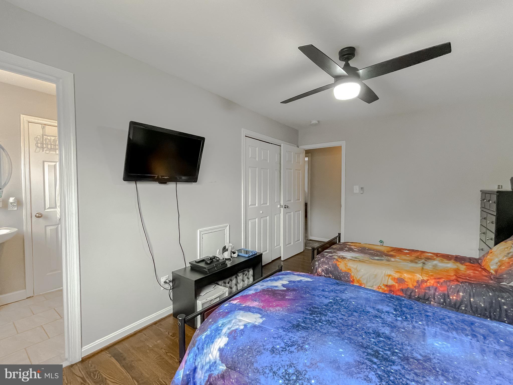 ESPERANZA FARMS - Residential