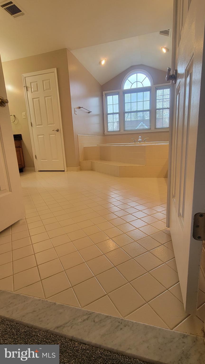 LAKE MANASSAS - Residential Lease