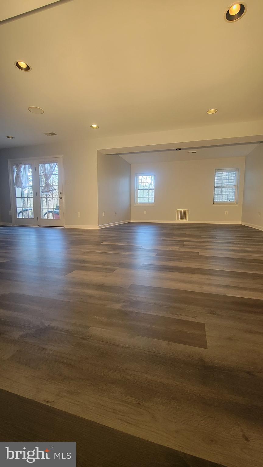 LAKE MANASSAS - Residential Lease