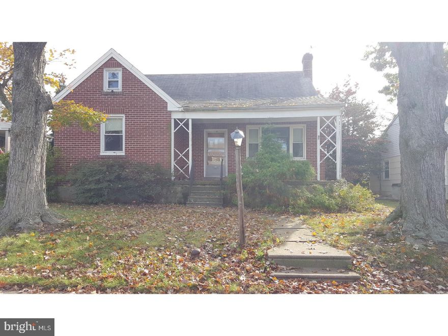 A little elbow grease is all you need to get this adorable home sparkling! Fantastic country kitchen is huge with plenty of room for Thanksgiving dinner! The Italian tiled back splash is gorgeous! Hardwood floors throughout. The 2nd floor bedroom could be a great main bedroom or 2 bedrooms if you need the room. Nice level back yard with a detached garage and off street parking. What more do you need? Come and see this home before it's snatched away!