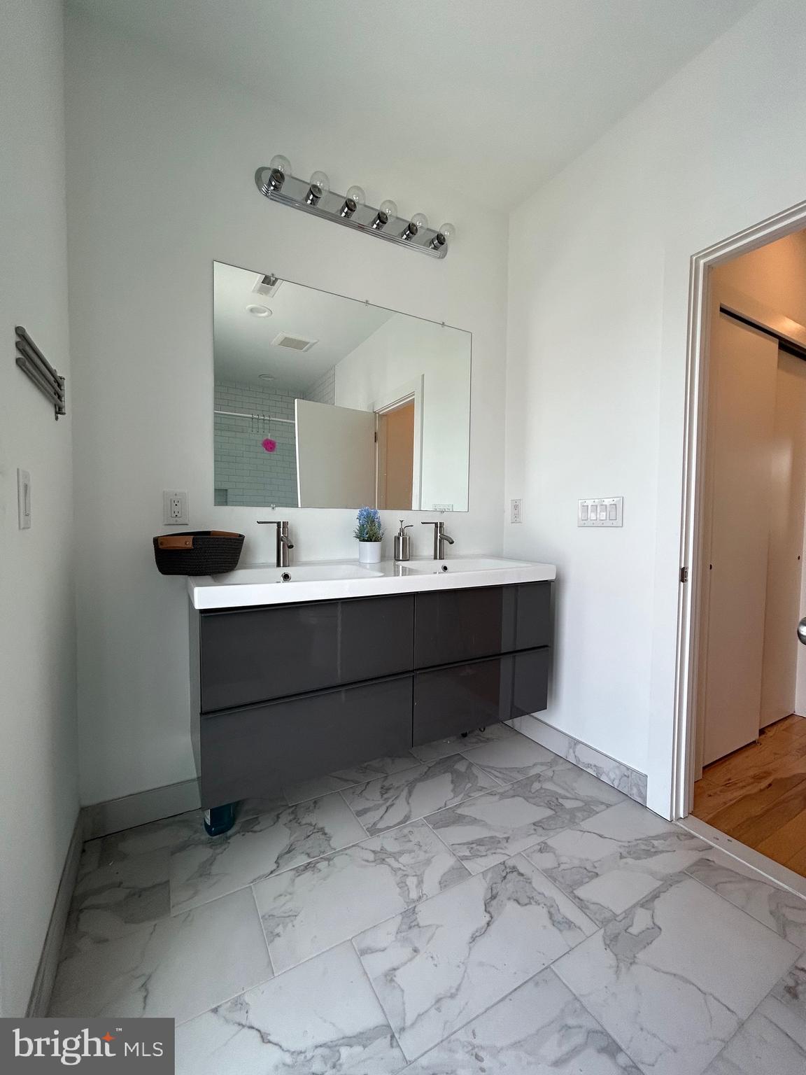 GRAYS FERRY - Residential Lease