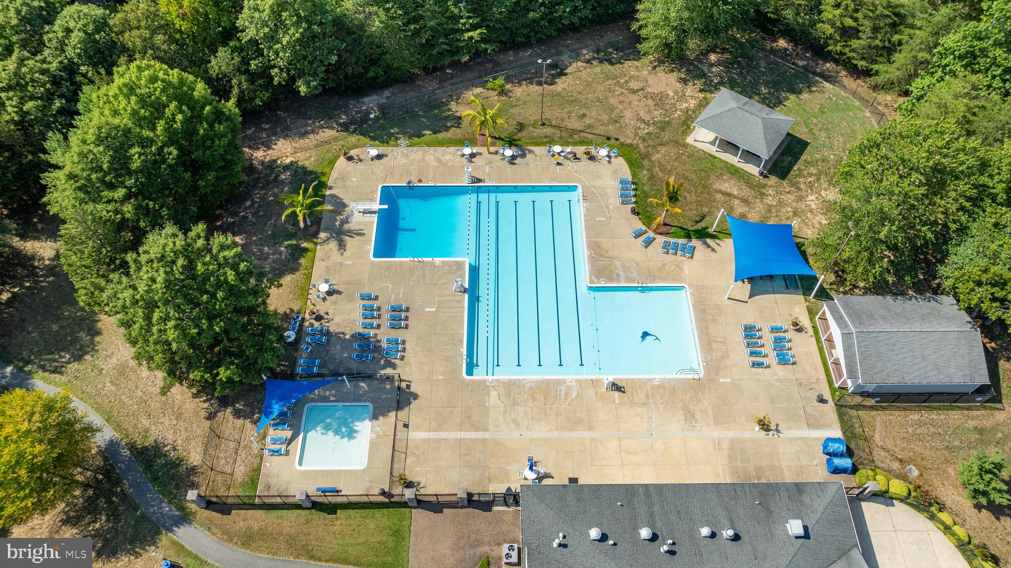 ST CHARLES DORCHESTER - Residential