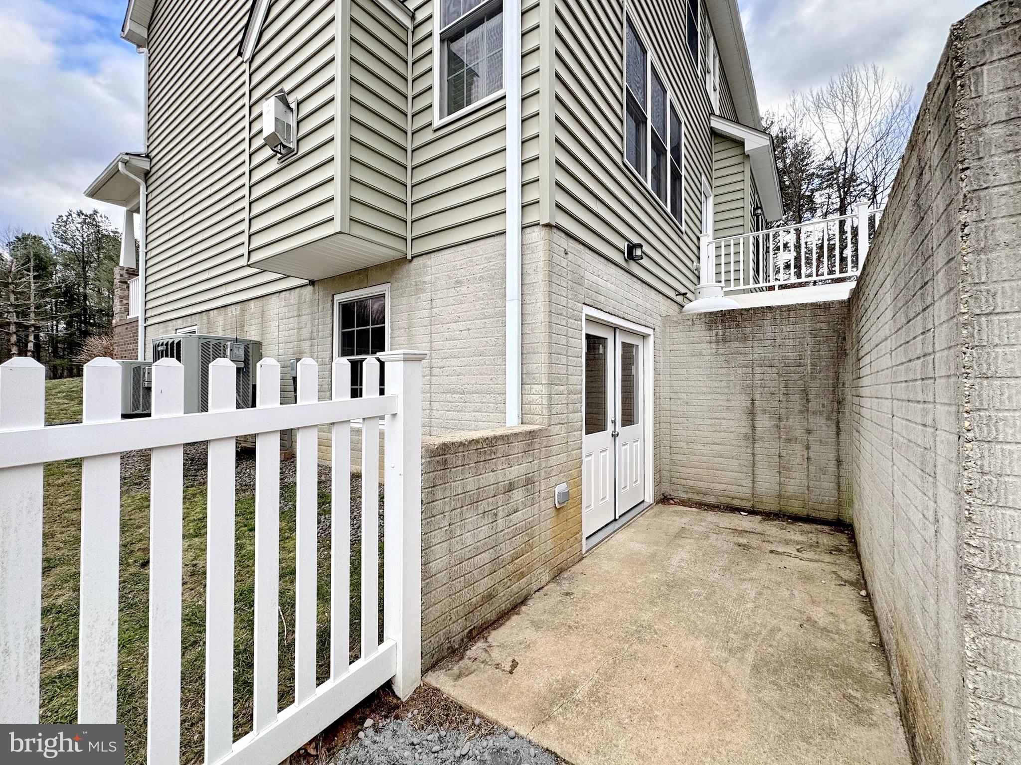 BENEDICT FARMS - Residential