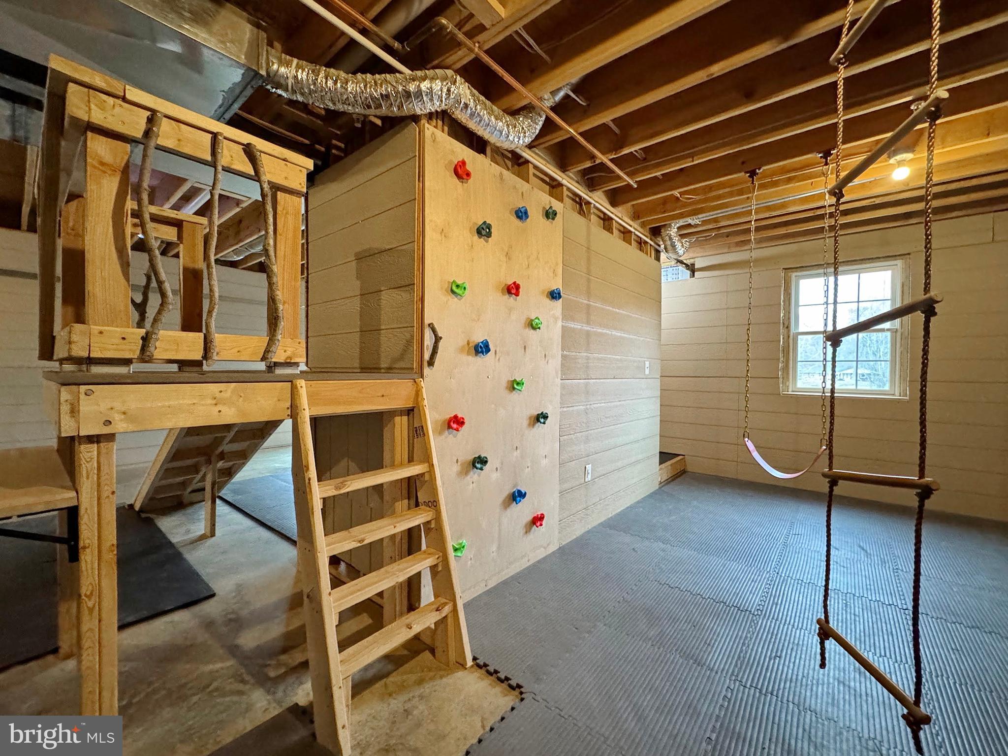 BENEDICT FARMS - Residential