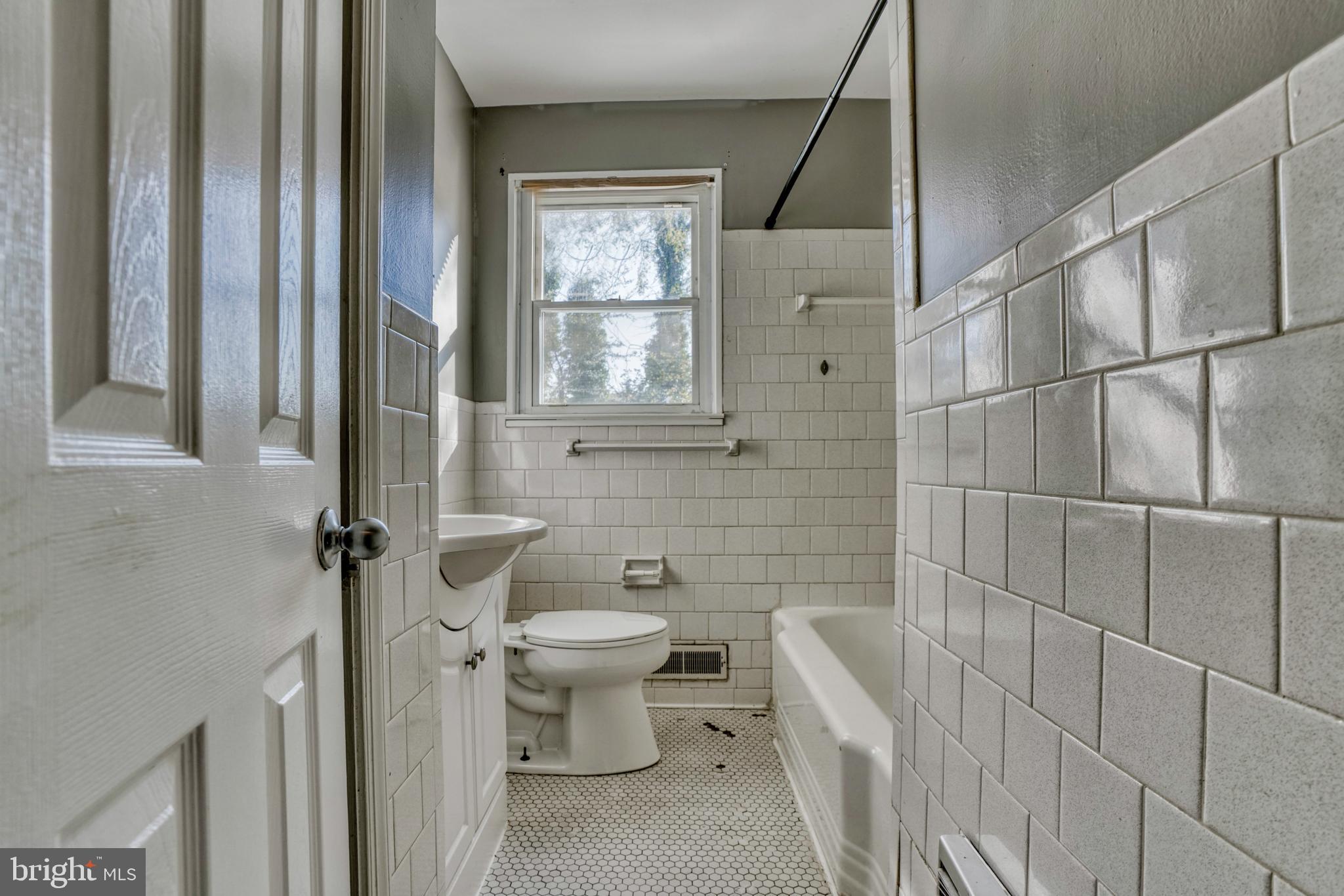 COCKEYSVILLE/HUNT VALLEY - Residential