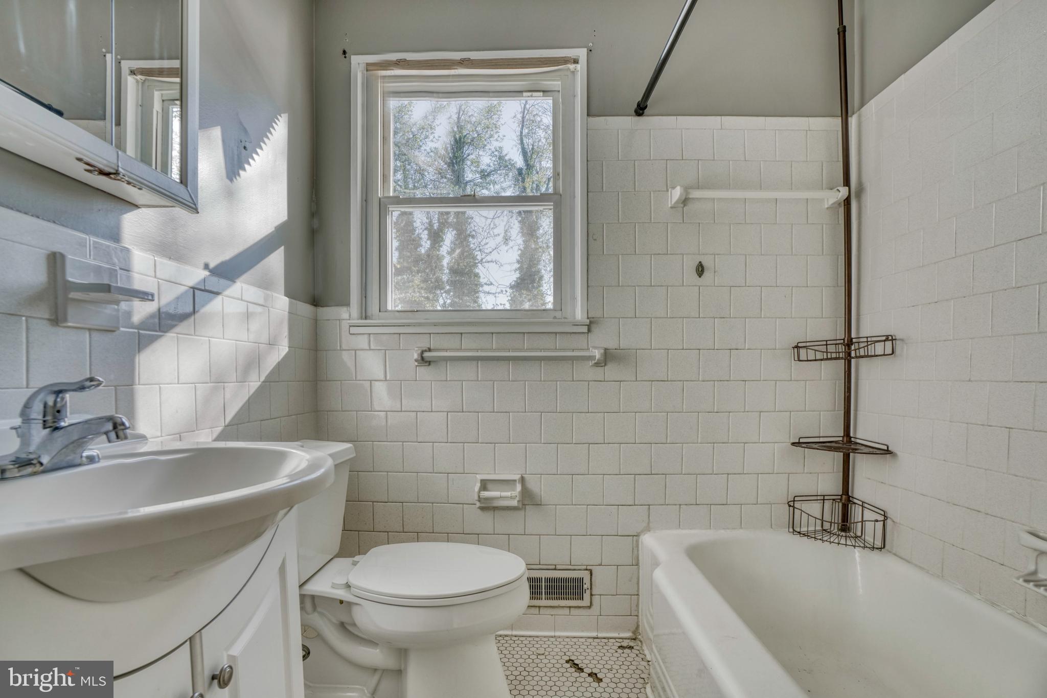 COCKEYSVILLE/HUNT VALLEY - Residential