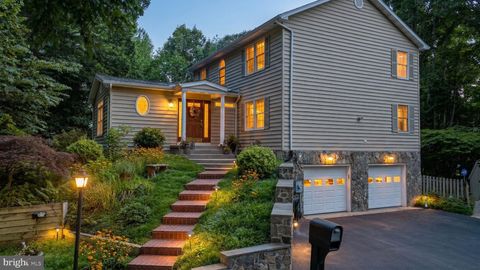 300 OWINGS HILL COURT OWINGS MD 20736