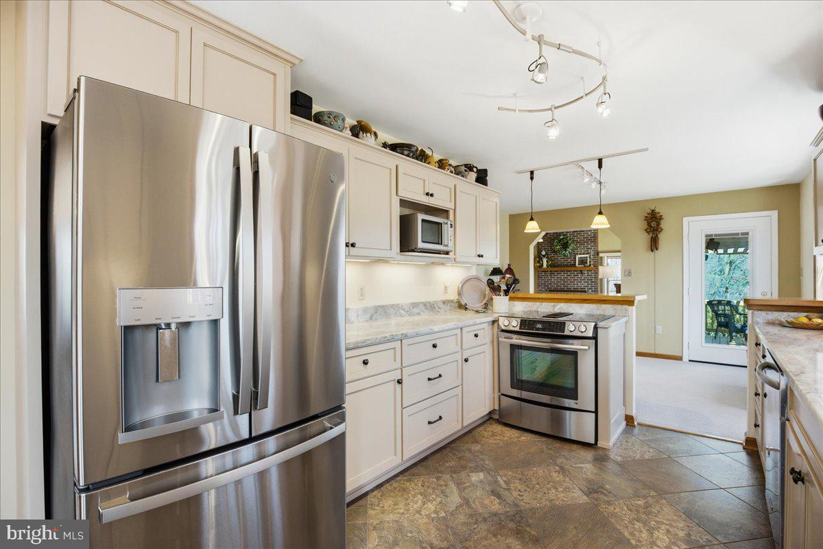 OWINGS HILLS - Residential