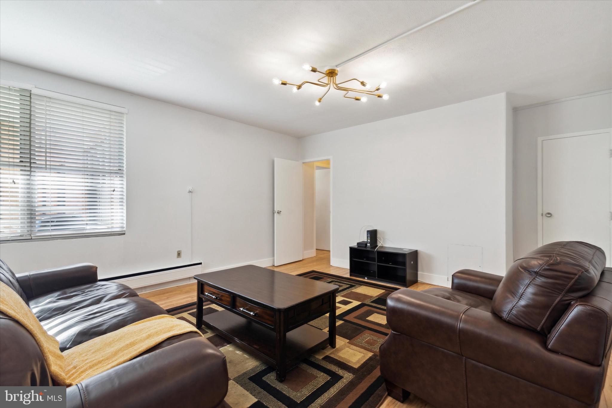 ELKINS PARK - Residential