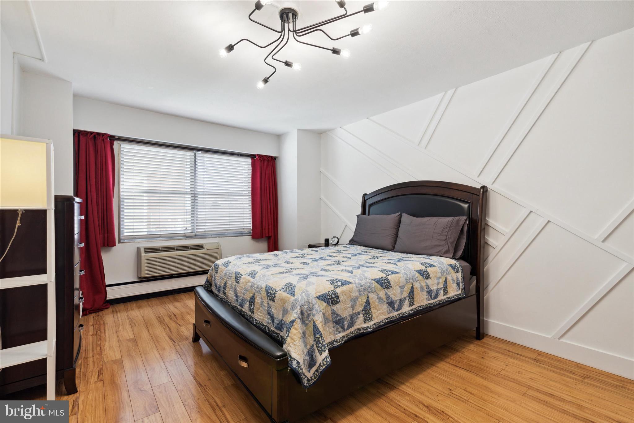 ELKINS PARK - Residential