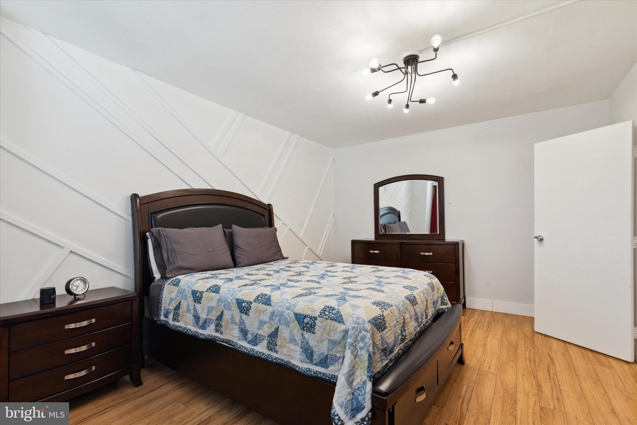 ELKINS PARK - Residential