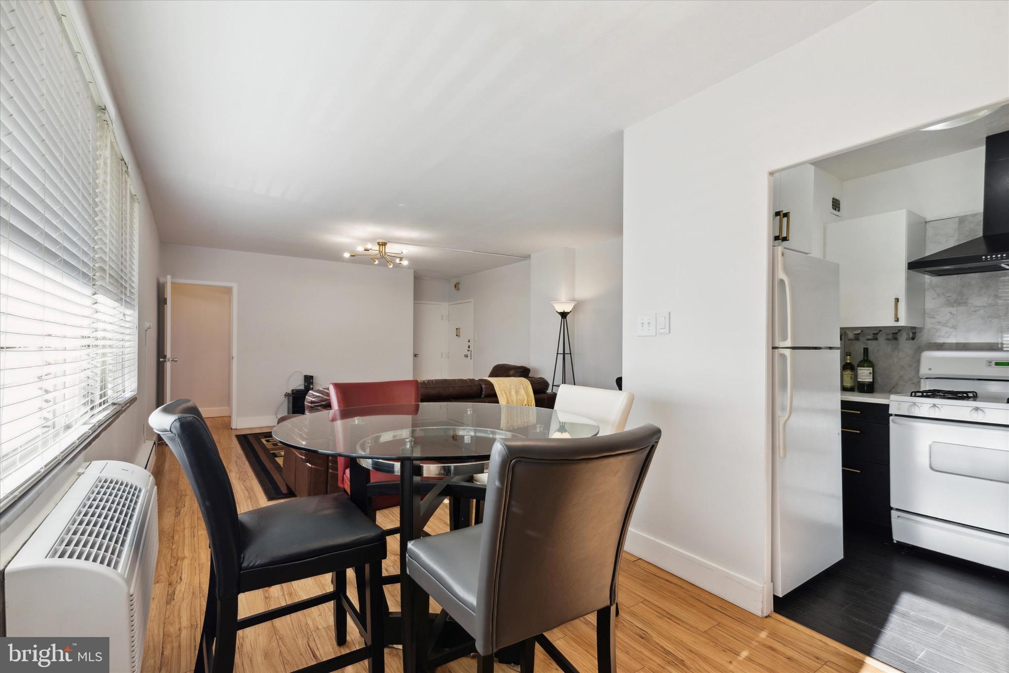 ELKINS PARK - Residential