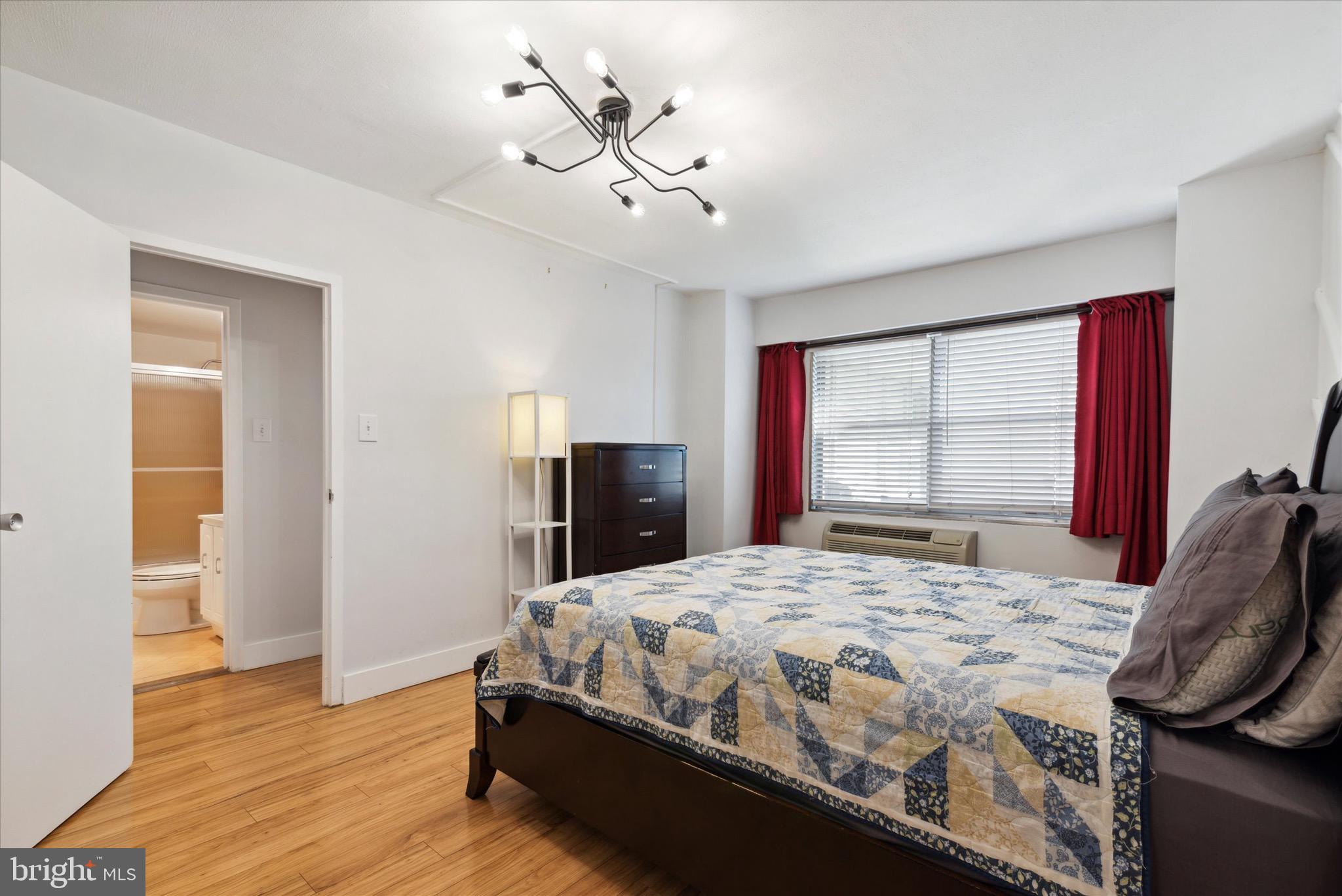 ELKINS PARK - Residential