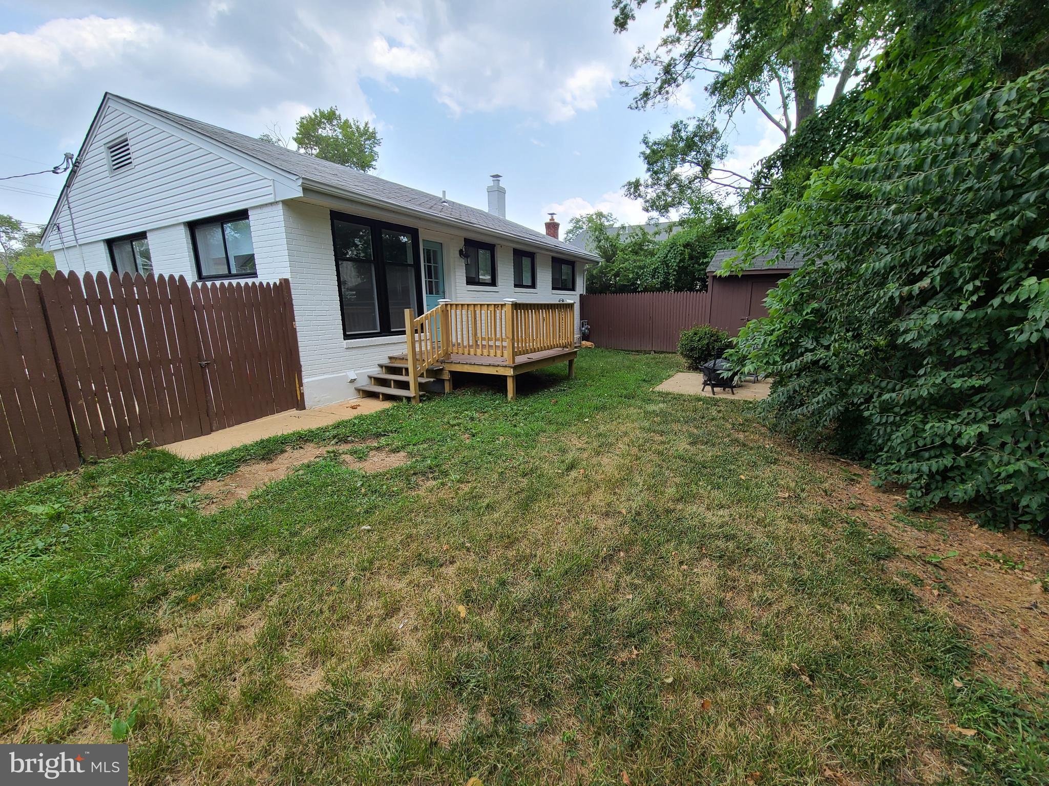 MARYMOUNT - Residential Lease