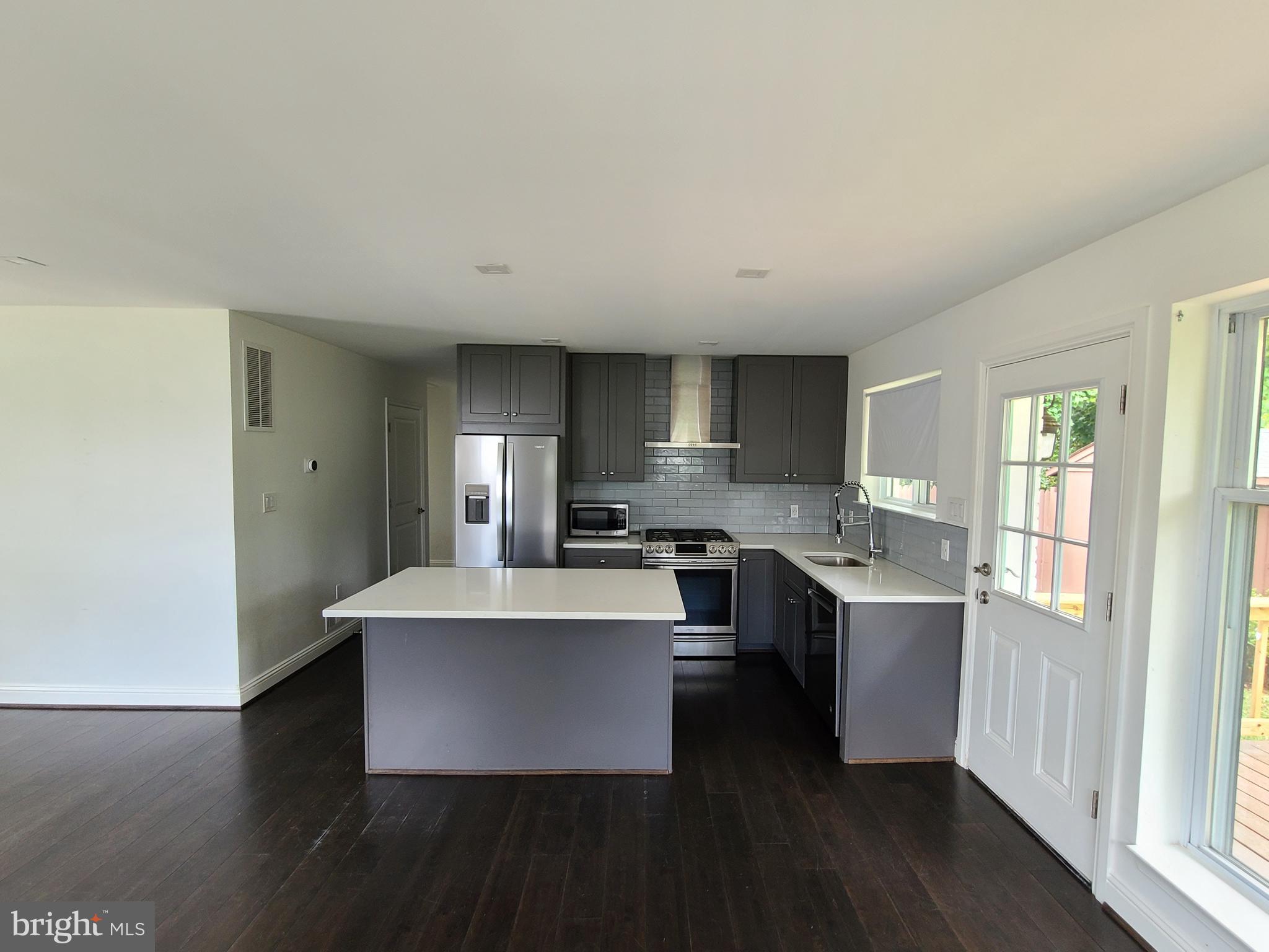 MARYMOUNT - Residential Lease