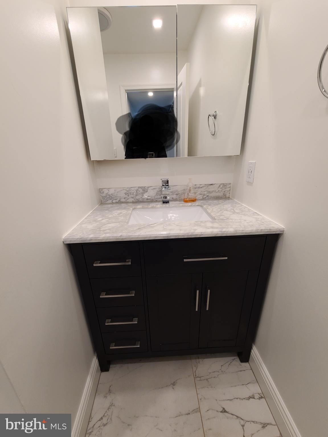 MARYMOUNT - Residential Lease