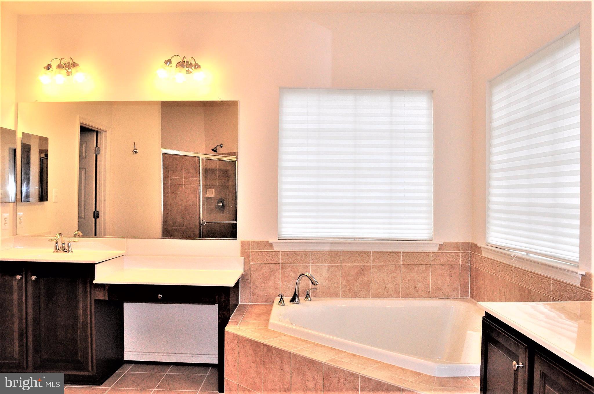 GREENWAY VILLAGE - Residential