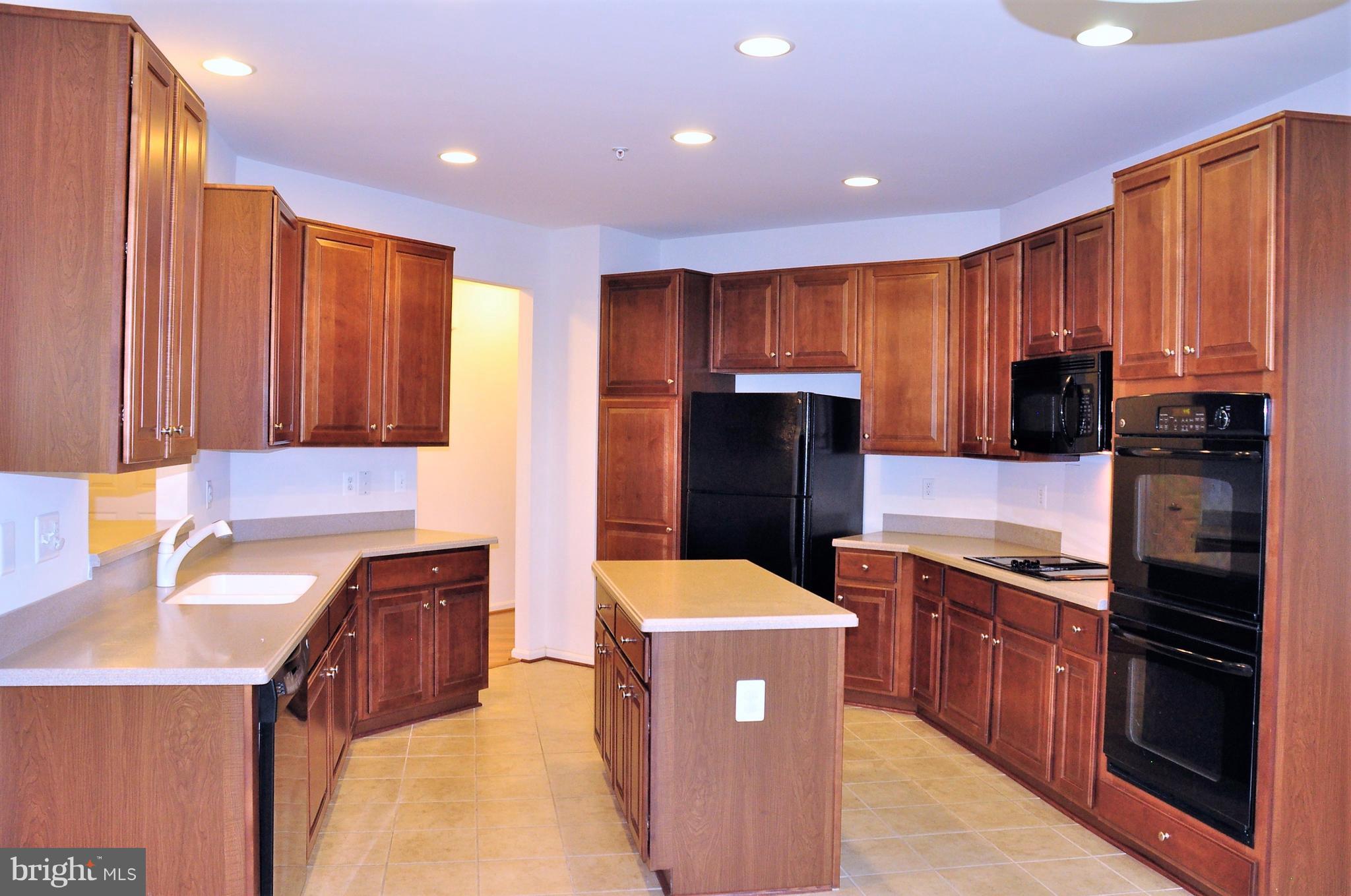 GREENWAY VILLAGE - Residential