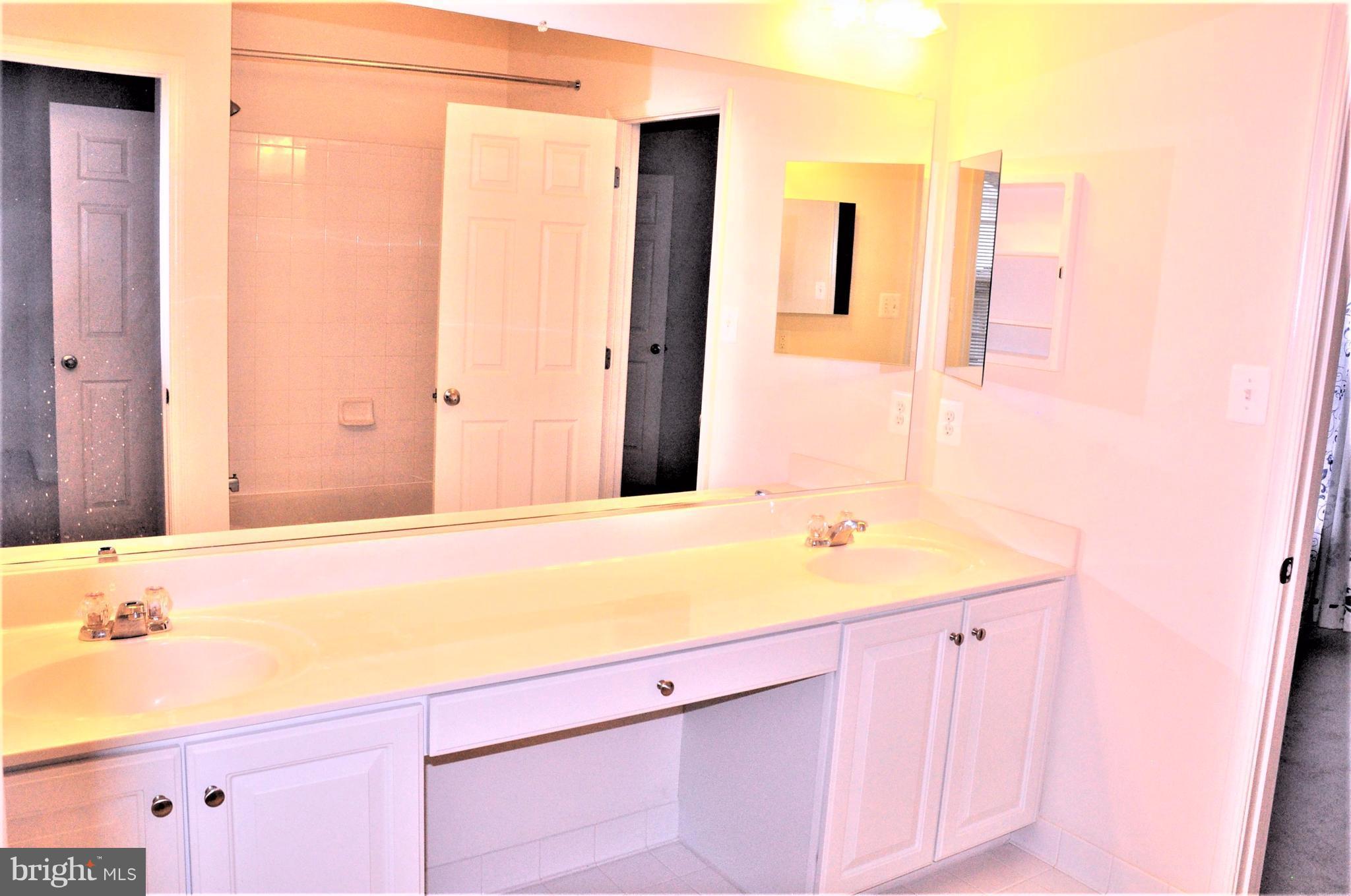 GREENWAY VILLAGE - Residential