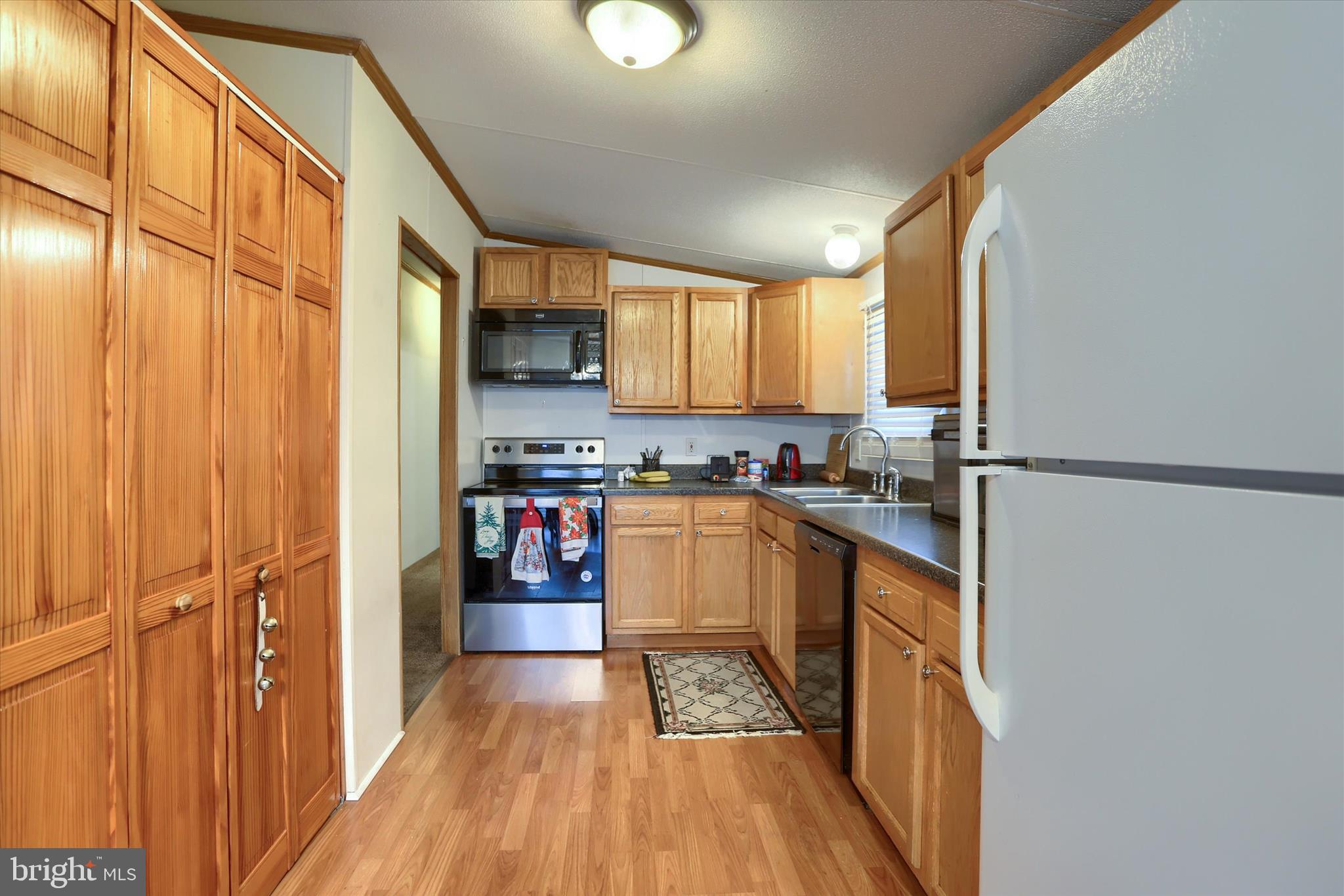 OLIVER COURT - Residential