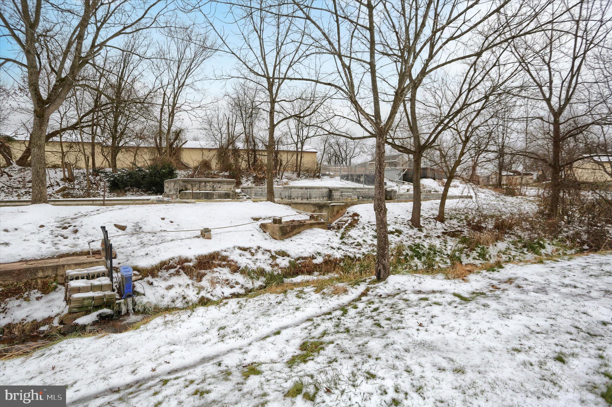 OLIVER COURT - Residential