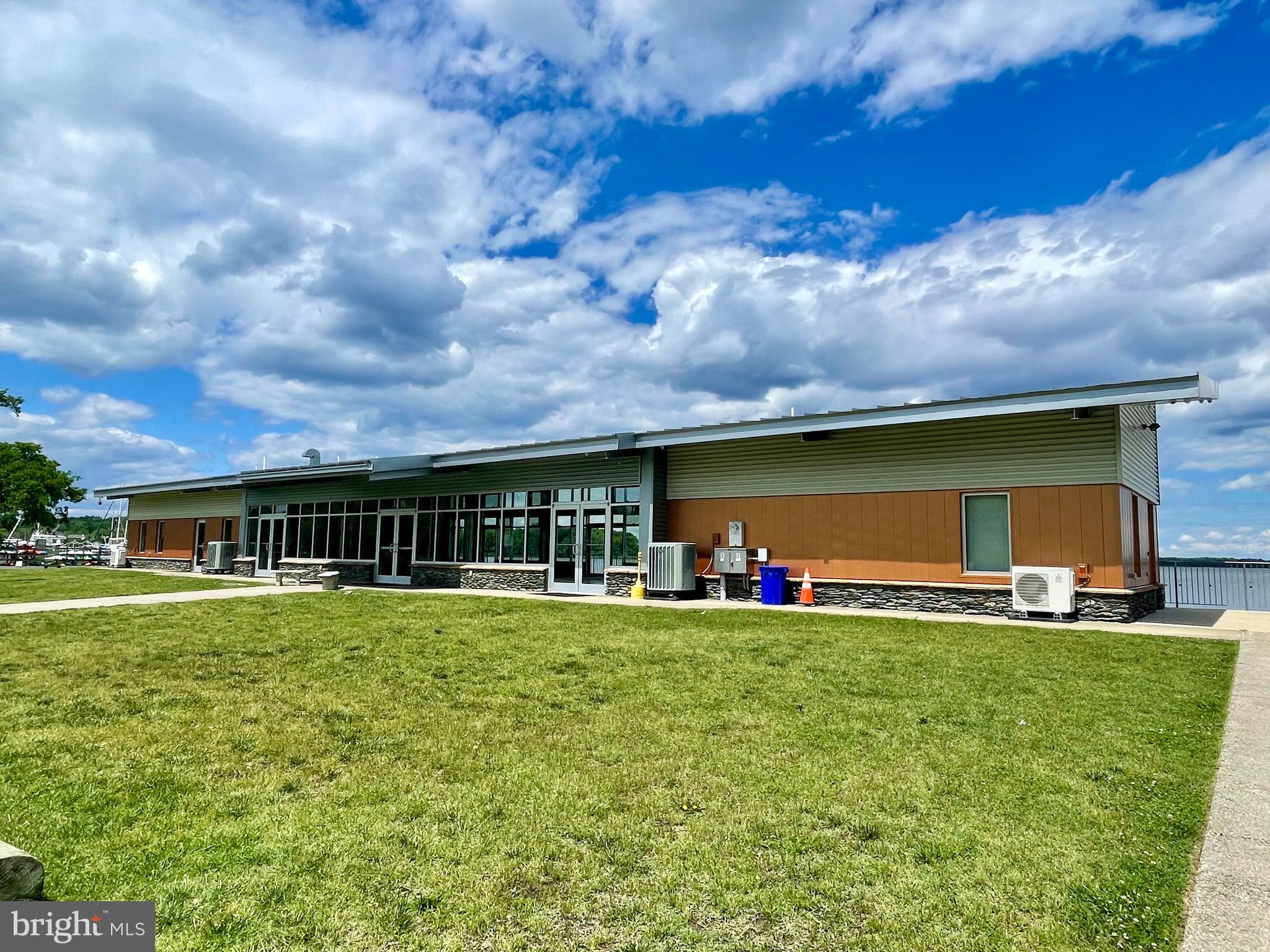 SELBY HEIGHTS - Residential