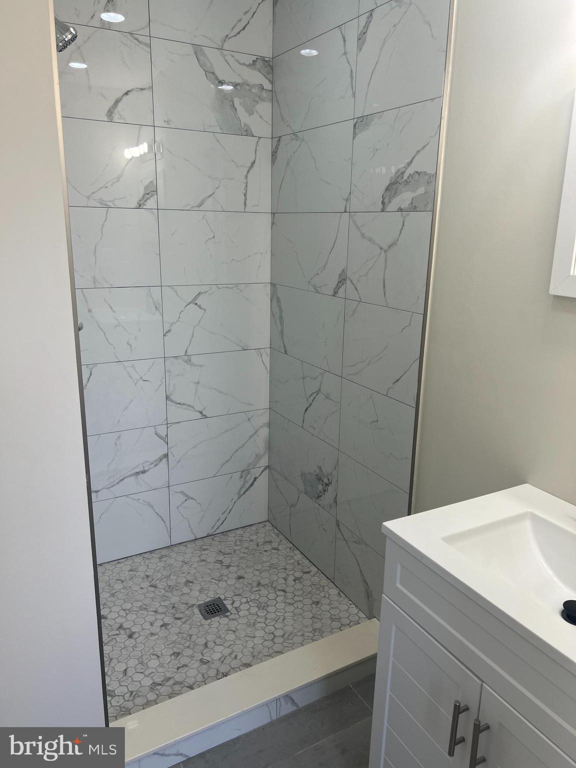 WEST KENSINGTON - Residential Lease