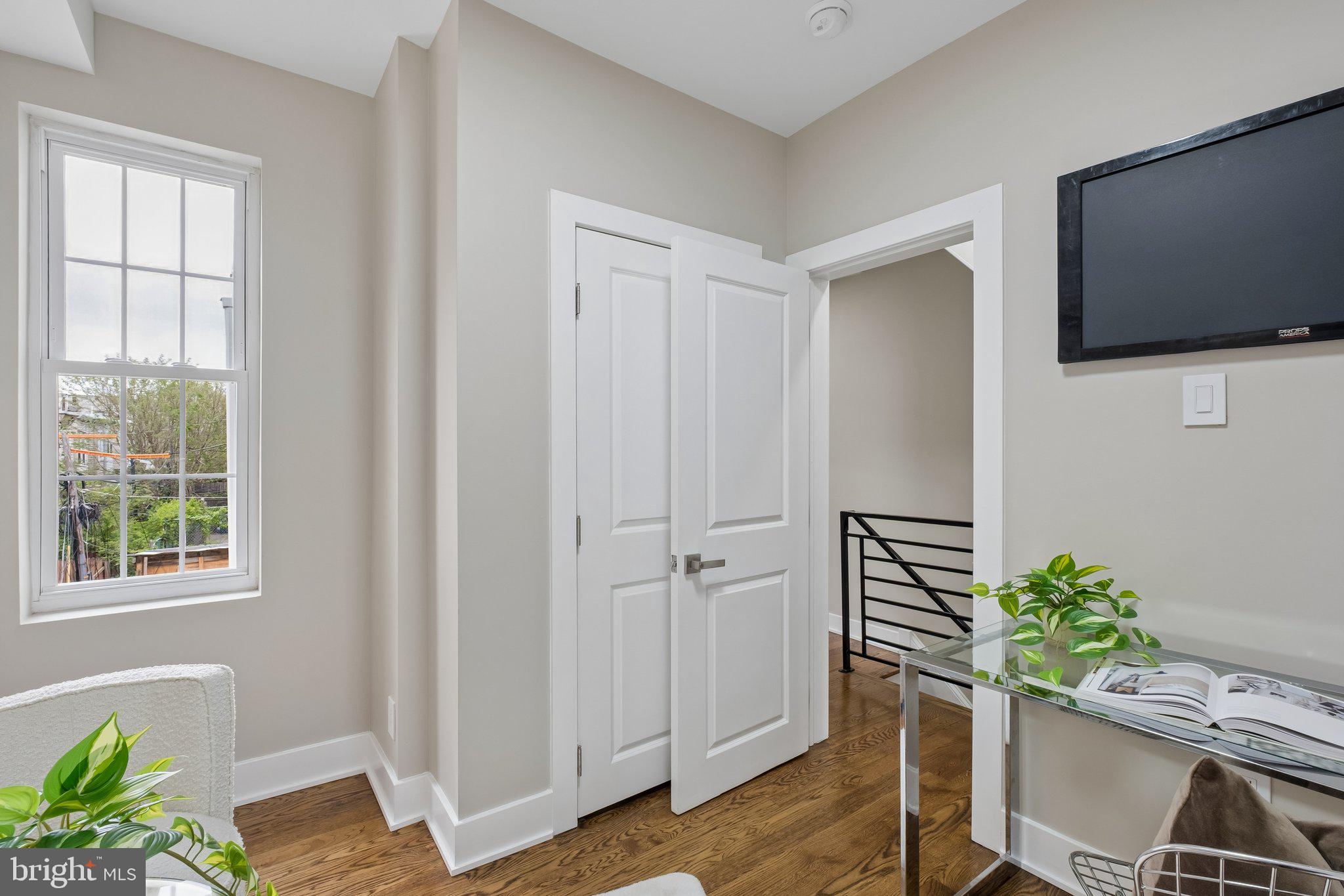 PHILADELPHIA - Residential