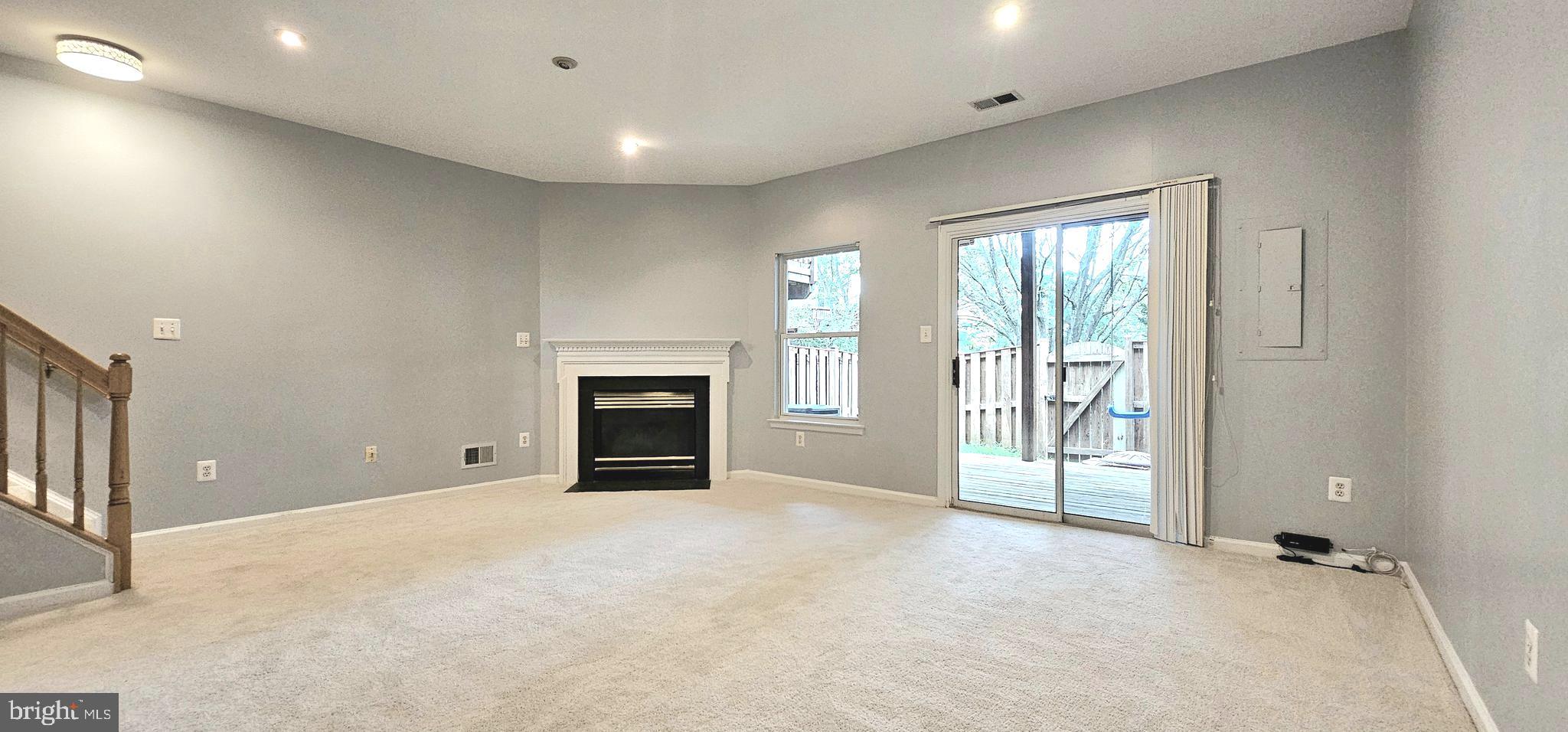 ISLAND CREEK - Residential