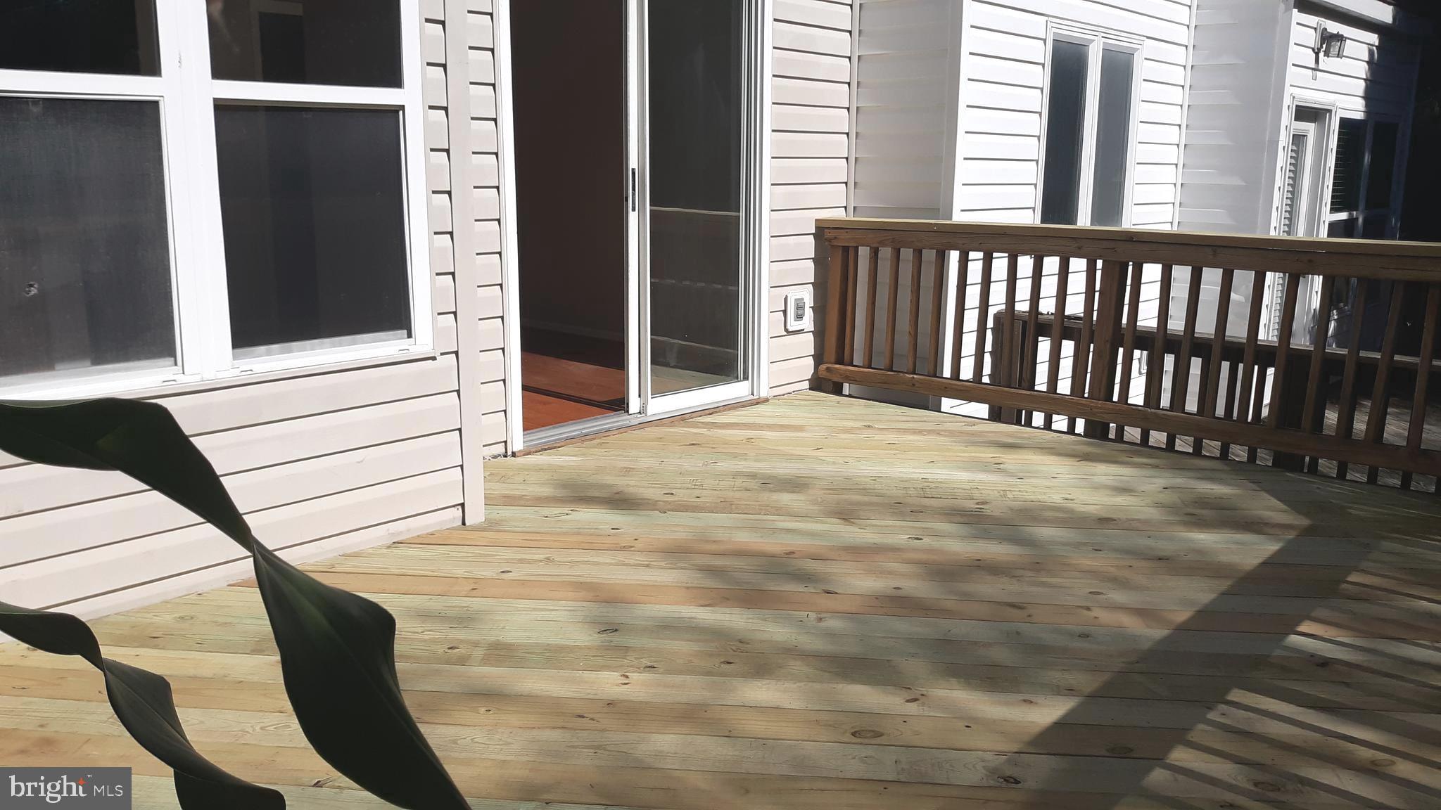 ISLAND CREEK - Residential