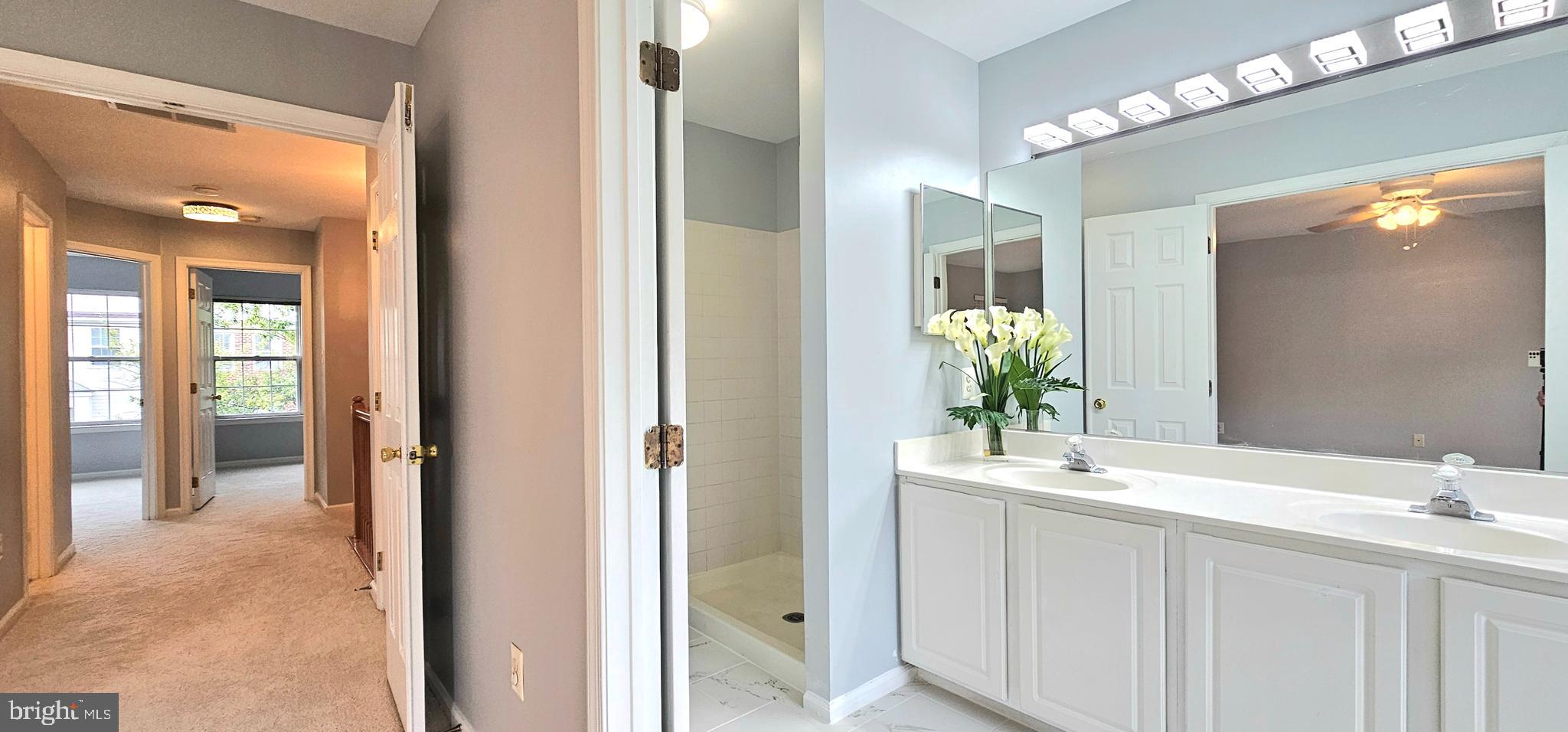 ISLAND CREEK - Residential