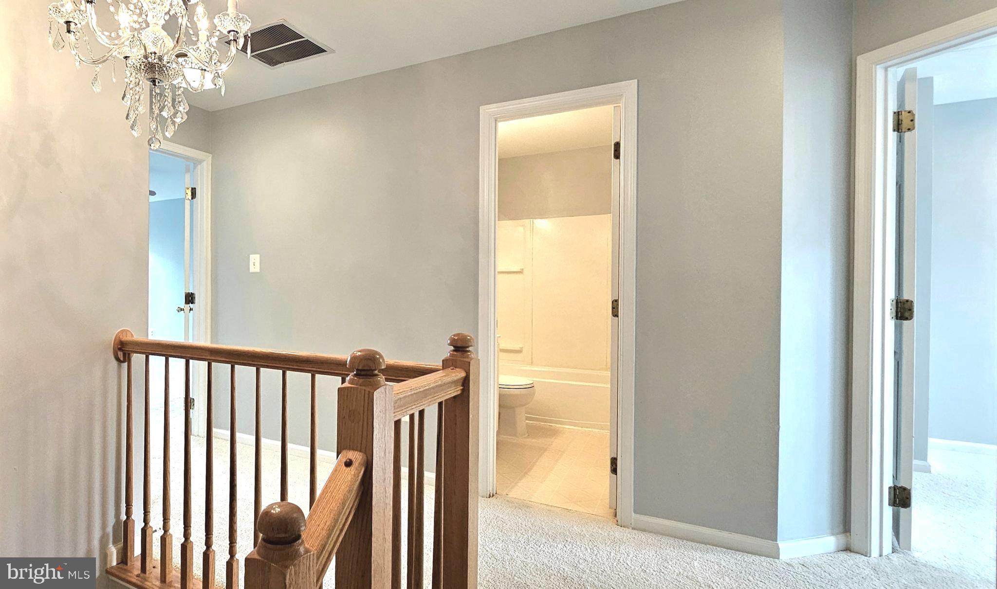 ISLAND CREEK - Residential