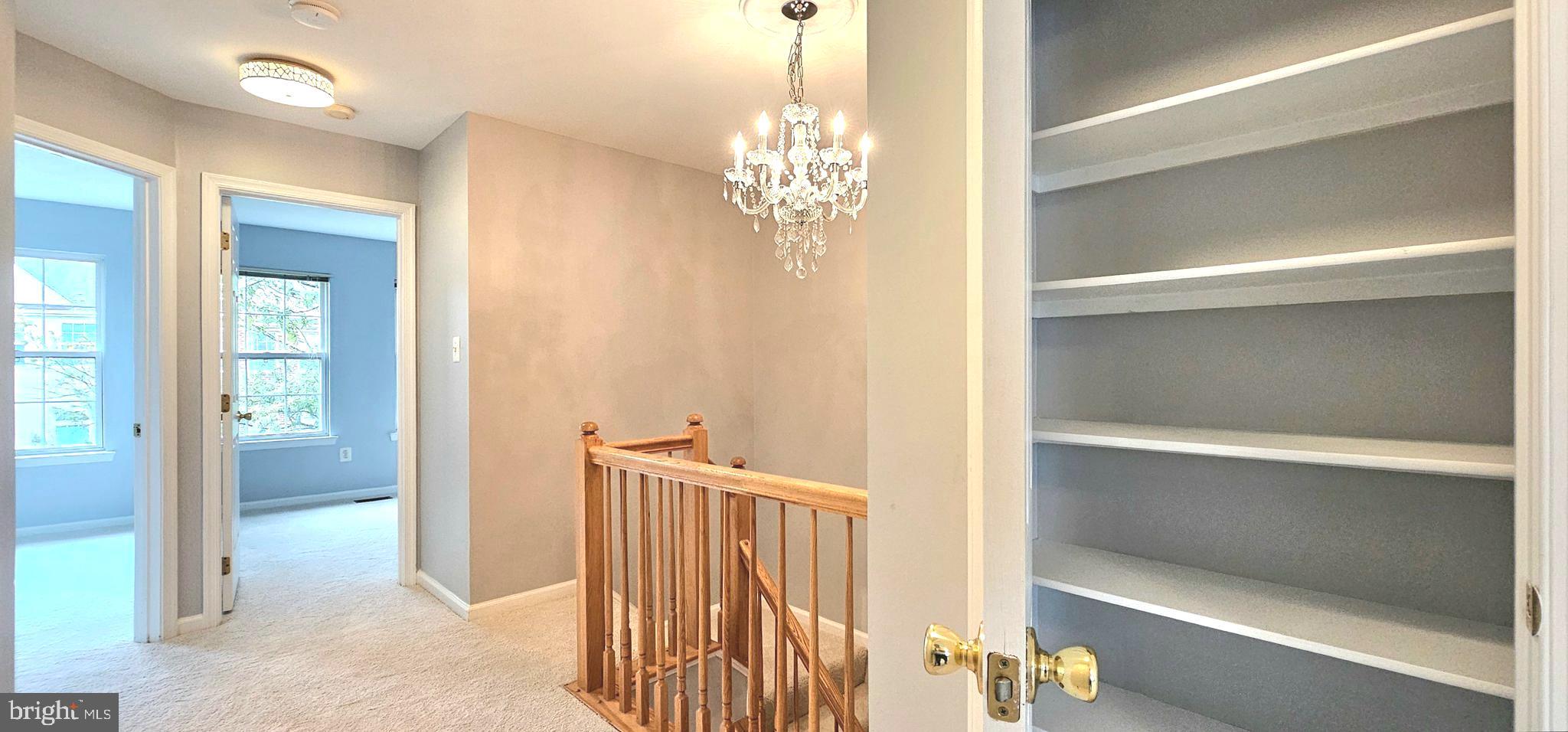 ISLAND CREEK - Residential