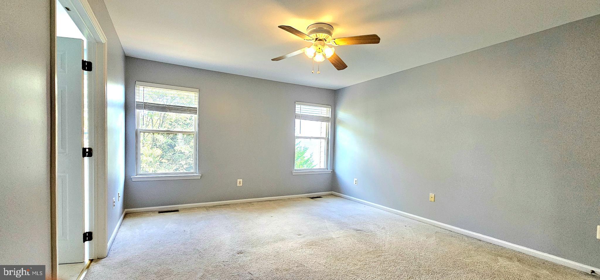 ISLAND CREEK - Residential