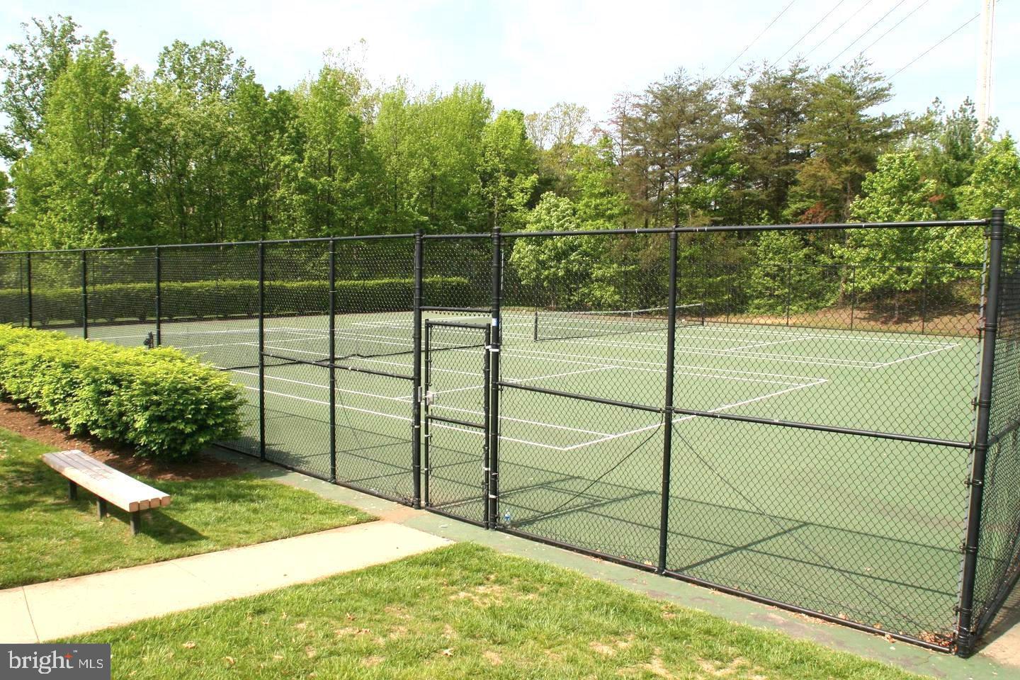 ISLAND CREEK - Residential