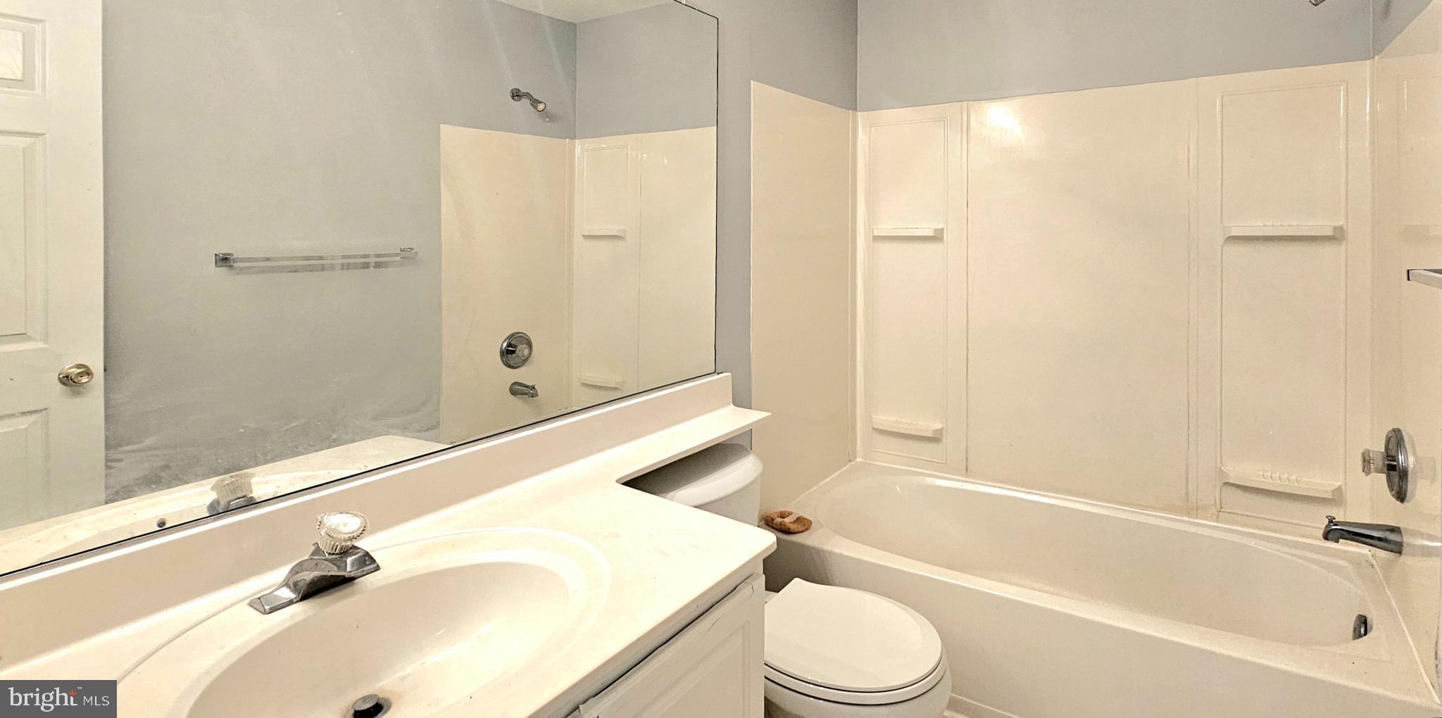 ISLAND CREEK - Residential