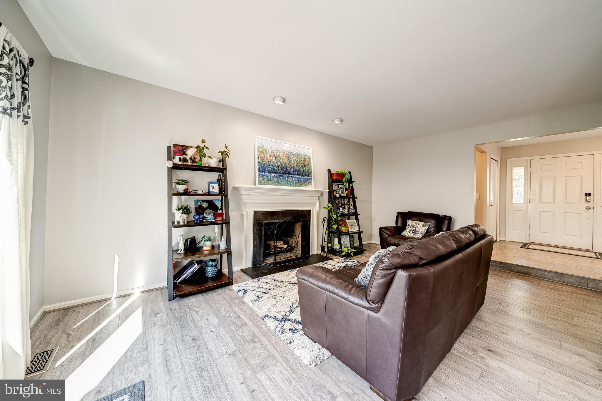 ENVIRONS/GLEN HEATHER - Residential