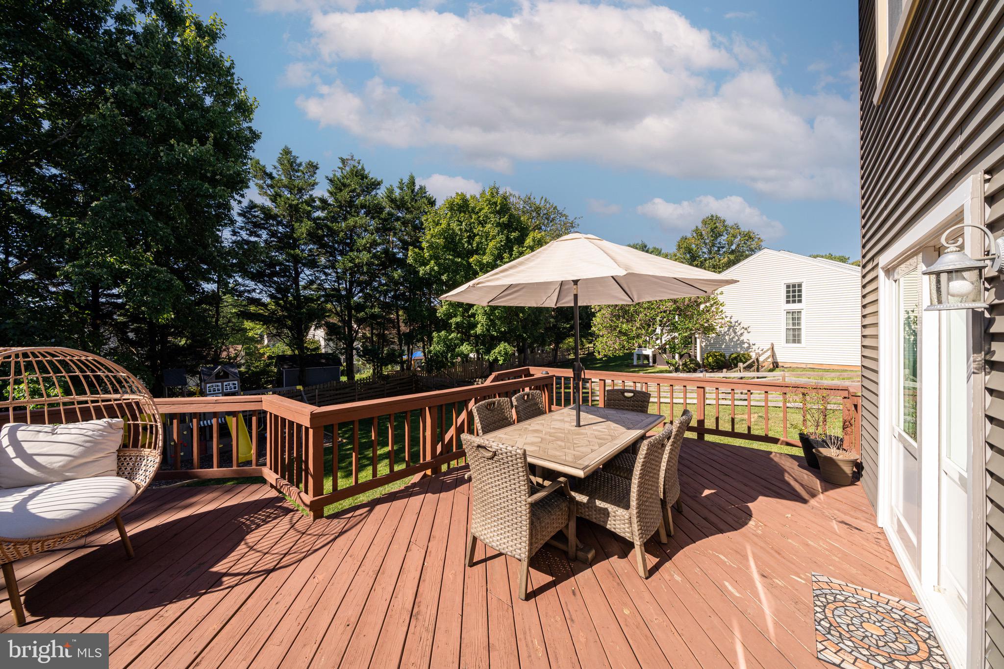 ENVIRONS/GLEN HEATHER - Residential