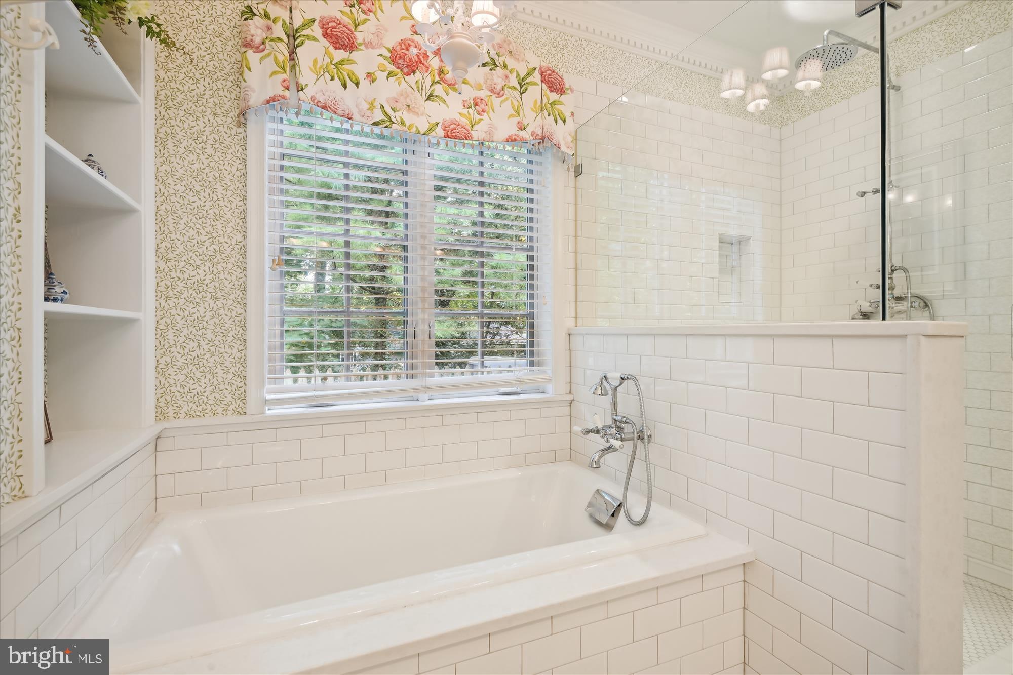 RUXTON - Residential