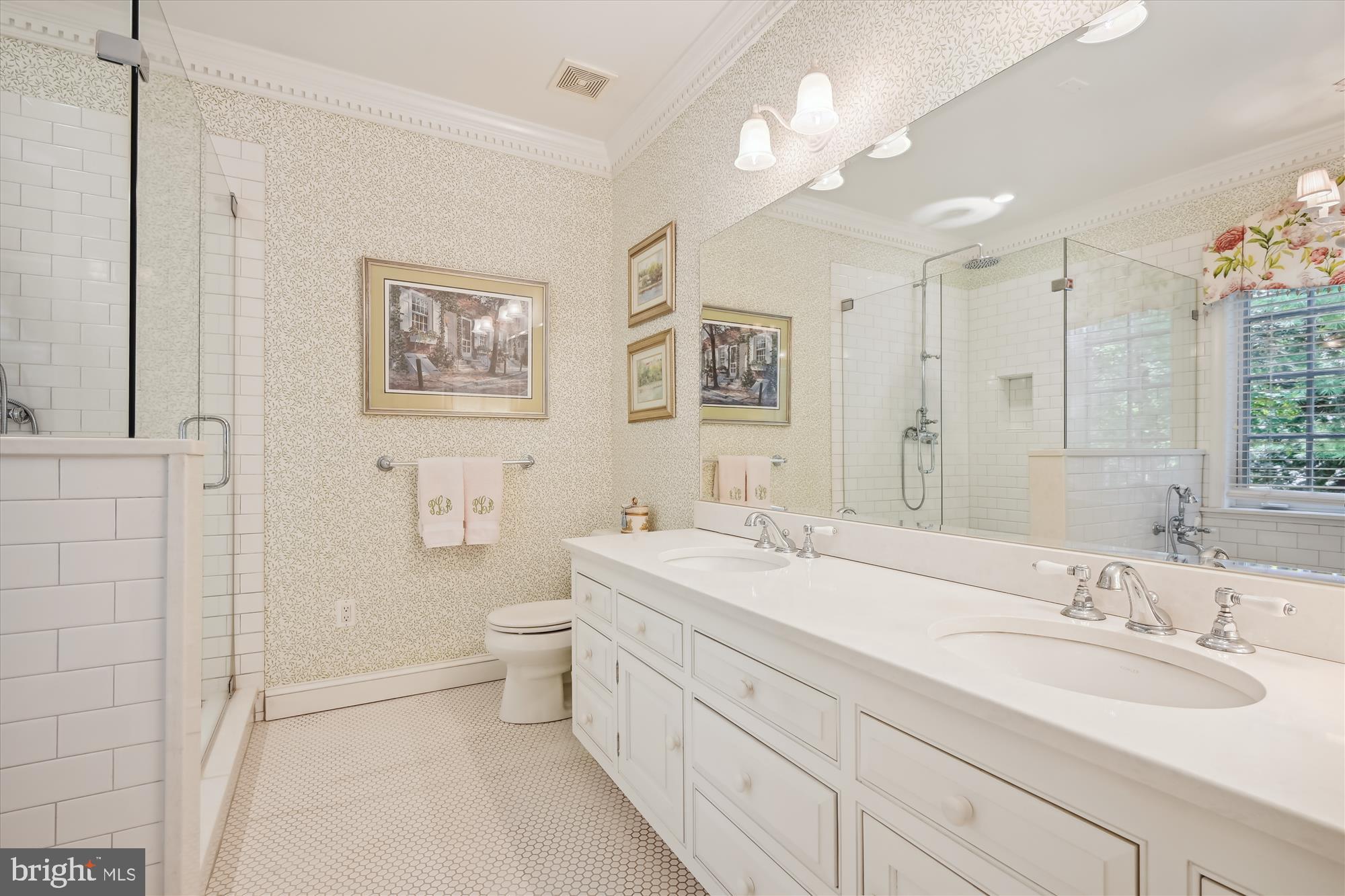 RUXTON - Residential