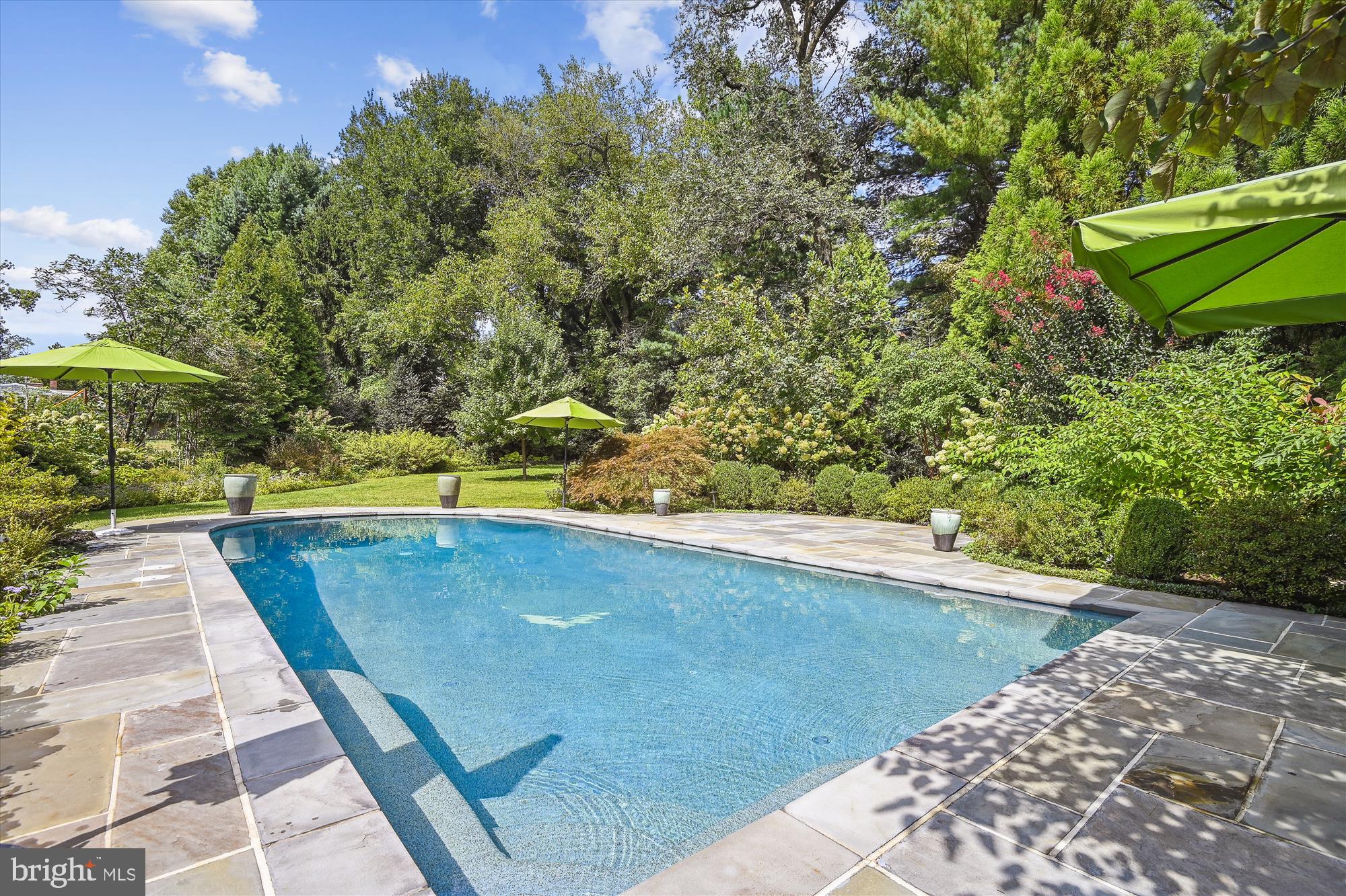 RUXTON - Residential